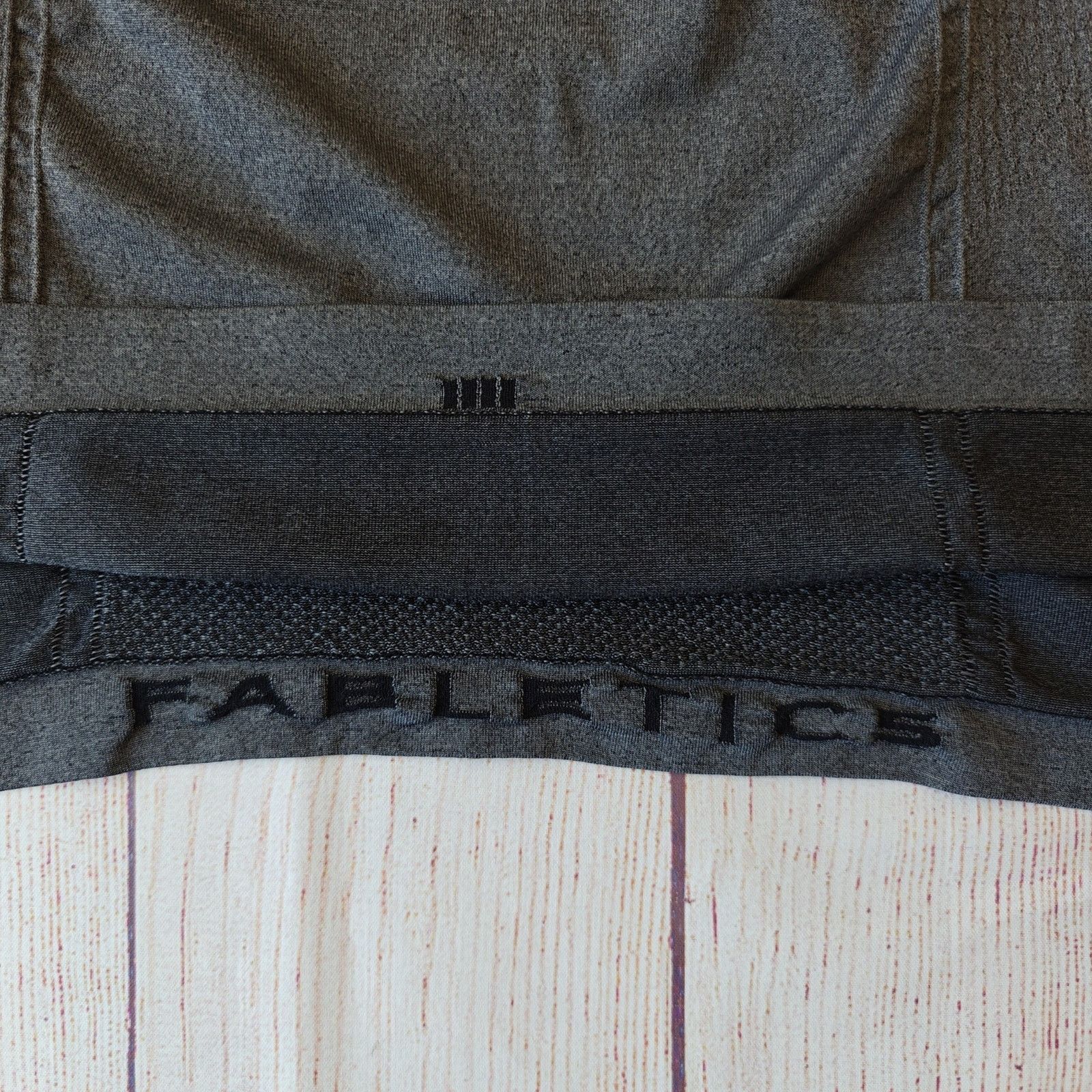Fabletics Fabletics Eureka Fitted Seamless Crew Neck Top sz L Size L / US 10 / IT 46 - 7 Thumbnail
