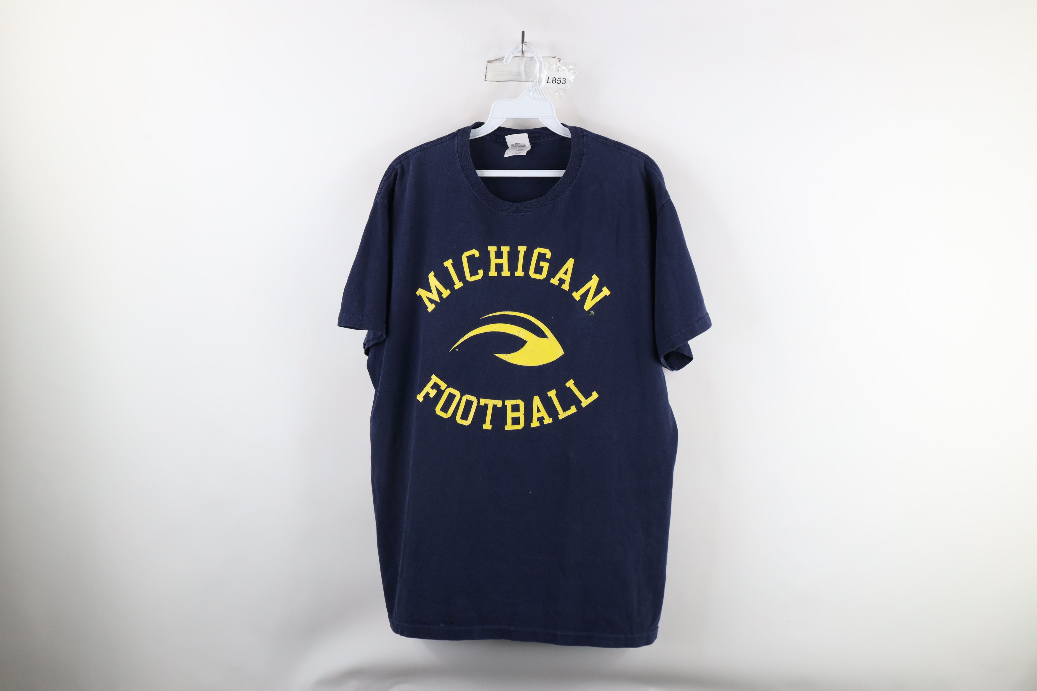 Vintage Vintage Spell Out University of Michigan Football T-Shirt Size US L / EU 52-54 / 3 - 1 Thumbnail