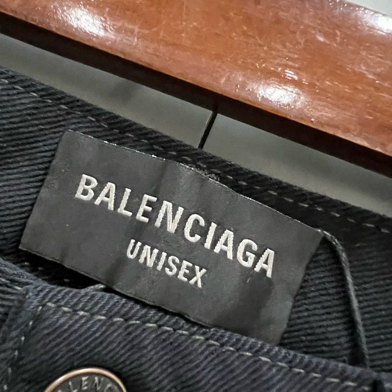 Balenciaga Balenciaga size XS Black ripped jeans Size US 27 - 6 Thumbnail