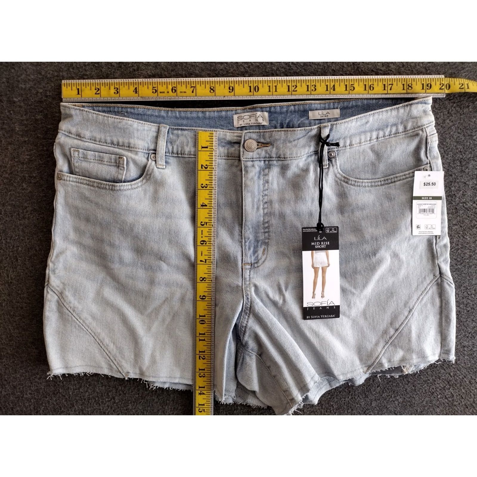 Vintage Sofia Vergara Jeans Lila Mid Rise Hi-Low Hem Light Wash Denim Shorts 18 Womens Plus Size Blue Pants Short Size 40" / US 18 - 4 Thumbnail