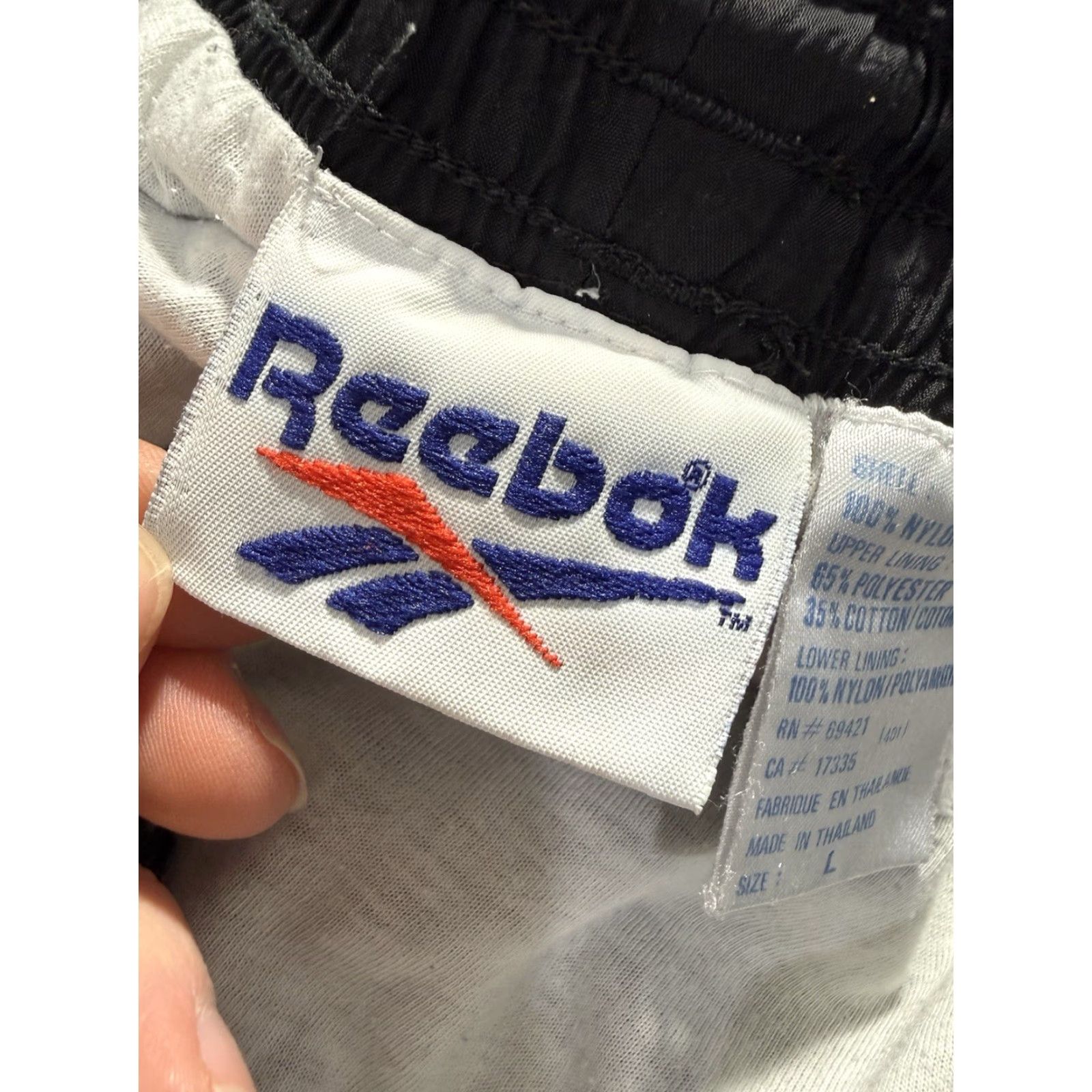 Reebok VINTAGE Reebok Track Pants Men L Black Nylon Baggy Ankle Zip 90s Cuffed Size US 33 - 4 Thumbnail