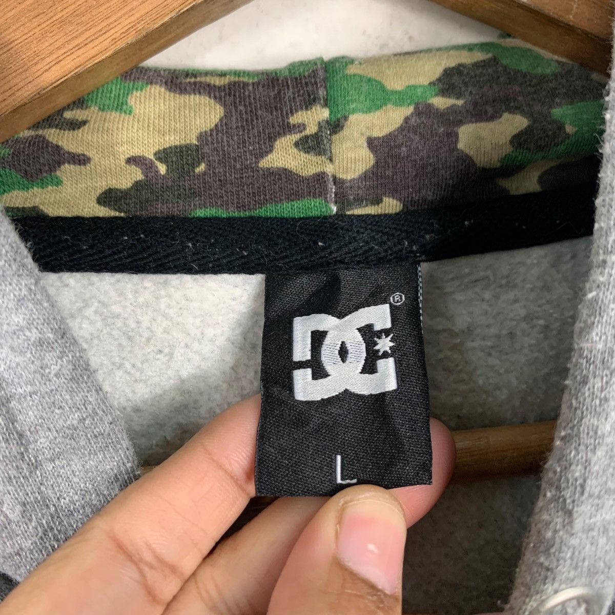 DC DC SHOES Big Logo Pullover Hoodie Sweatshirt #2663-C119 Size US L / EU 52-54 / 3 - 12 Thumbnail