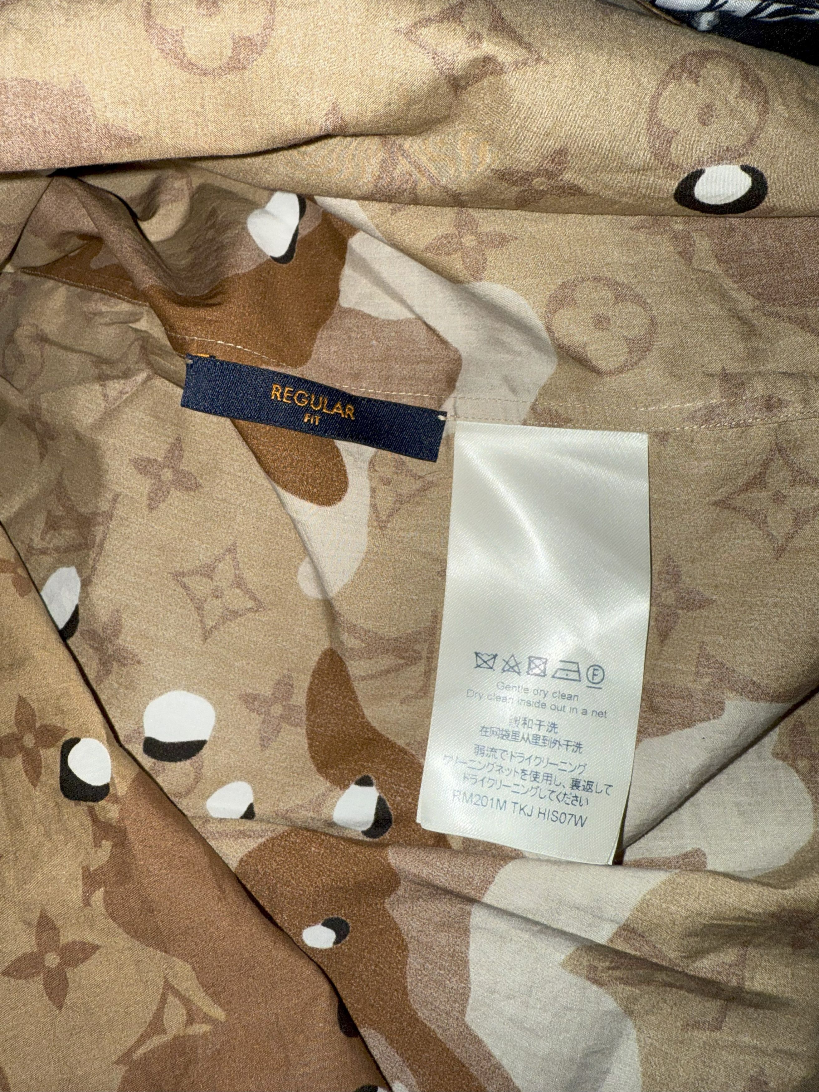 Louis Vuitton Louis Vuttion Camo Long Sleeve (M) Size US M / EU 48-50 / 2 - 4 Thumbnail