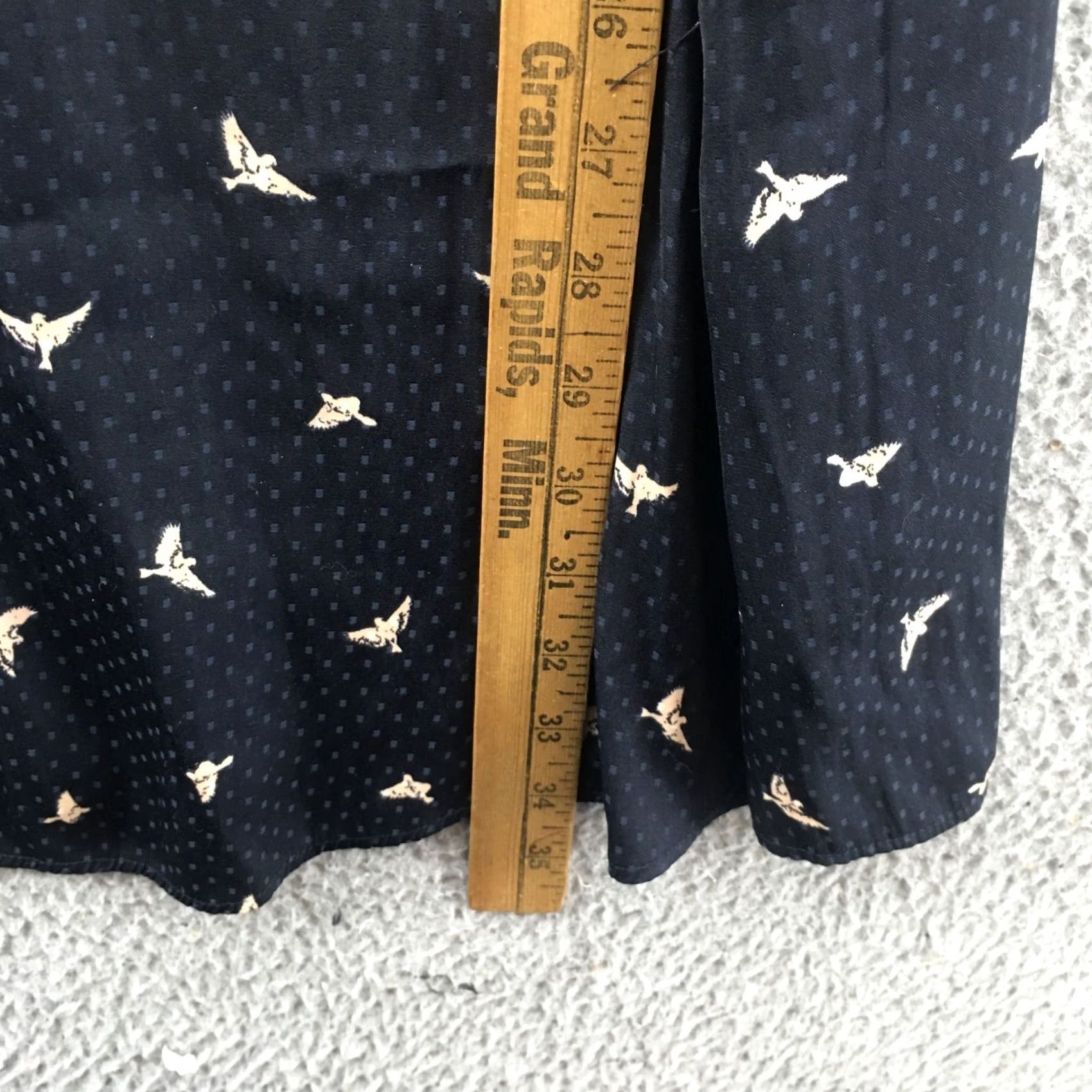 H&M H&M Mama Chiffon Dress Womens S Multicolor Polyester Animal Print Short Sleeve Dress Size 28" / US 6 / IT 42 - 6 Thumbnail
