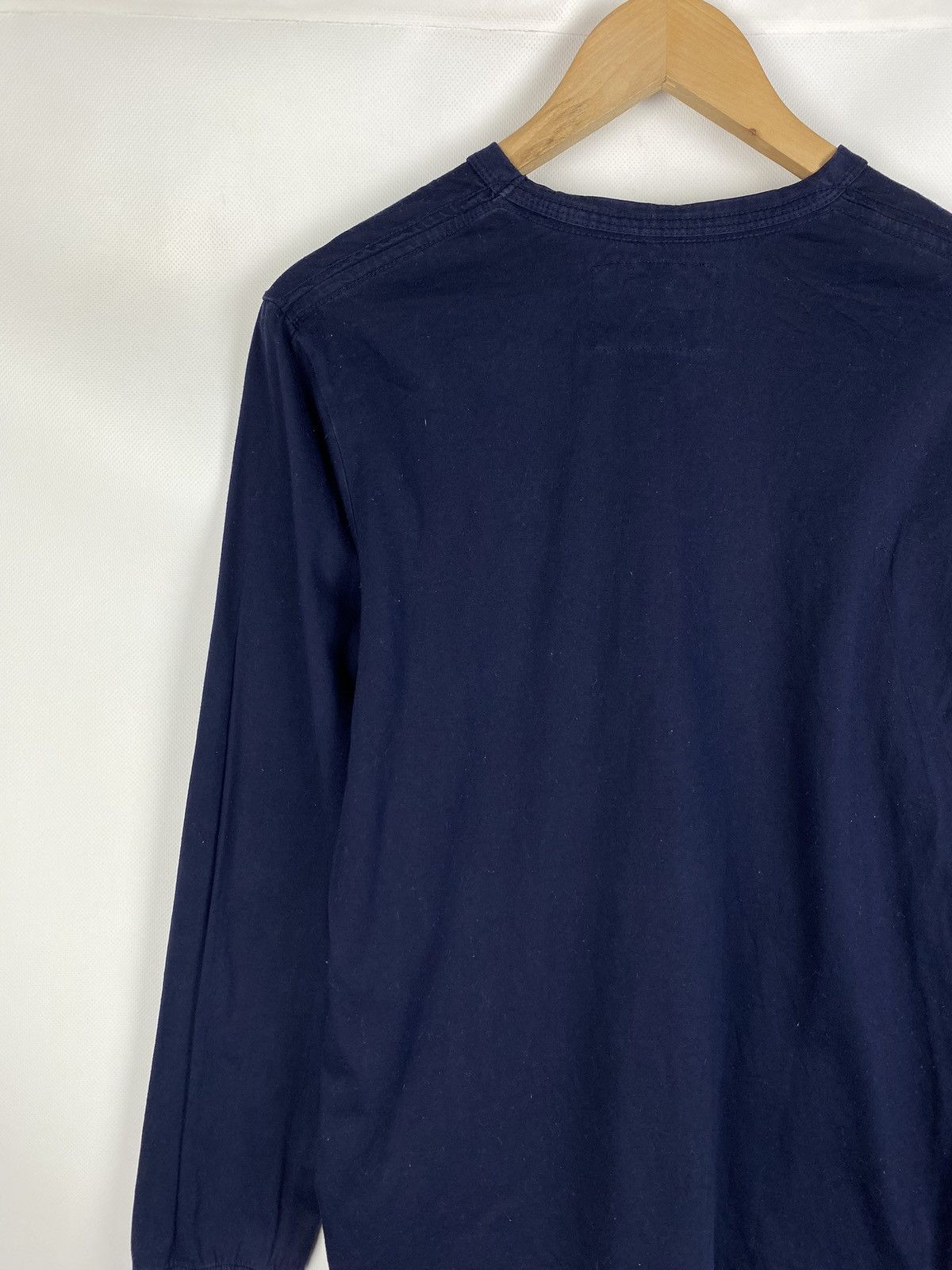 True Religion True Religion men’s long sleeve t shirt size L Size US L / EU 52-54 / 3 - 16 Thumbnail