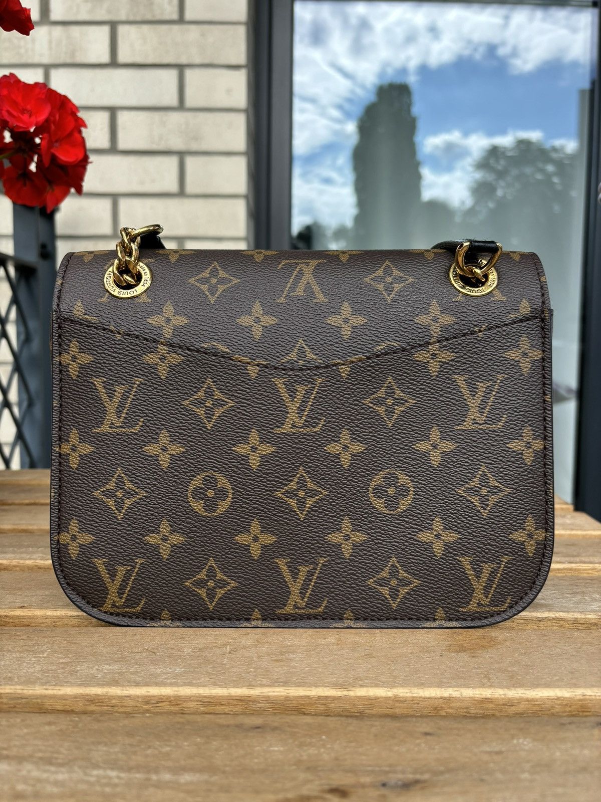 Louis Vuitton Louis Vuitton Passy Bag Size ONE SIZE - 4 Thumbnail