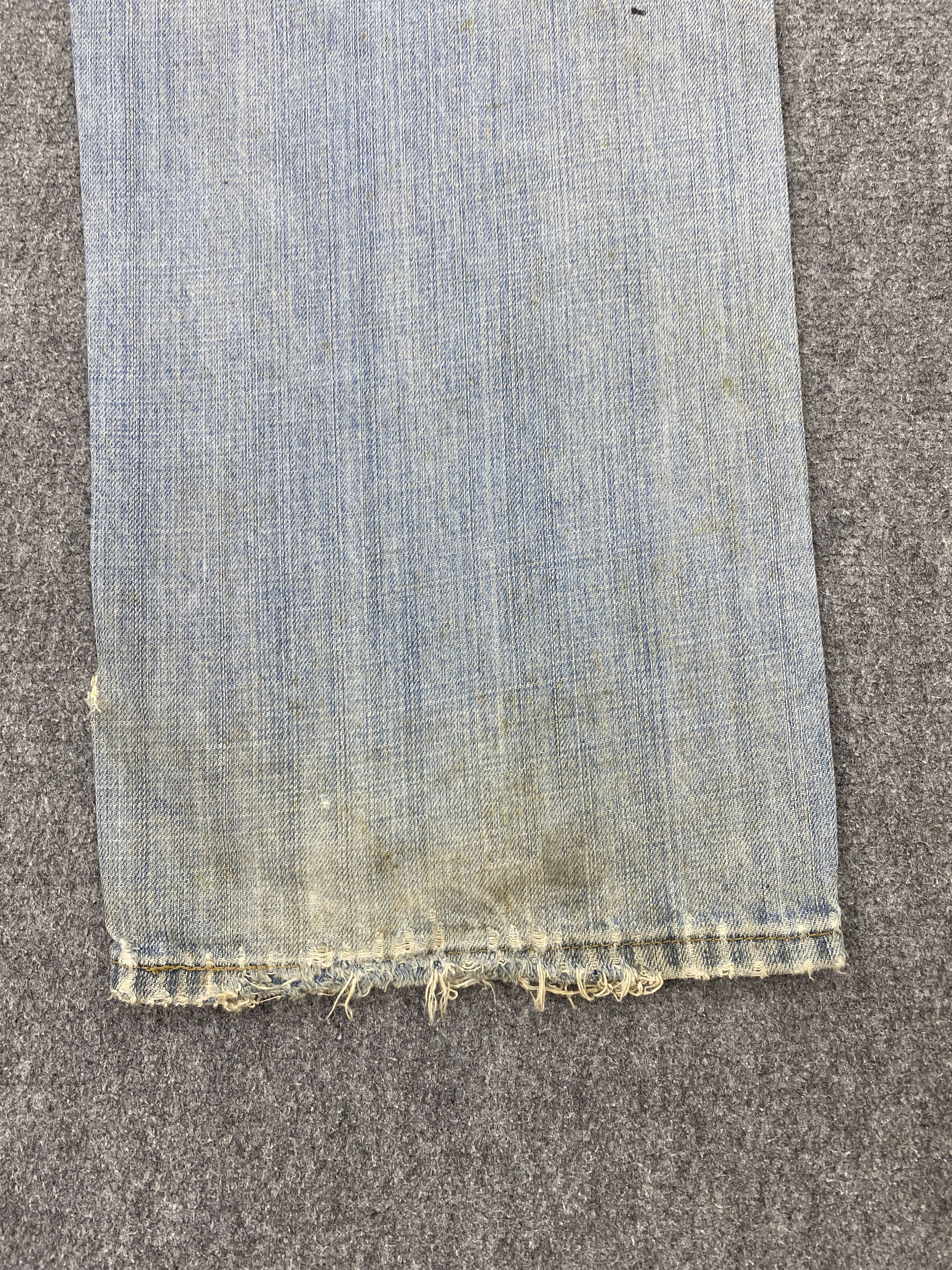 Levi's × Vintage Distressed Vintage Levis 569 Faded Blue Jeans Size US 33 - 18 Thumbnail