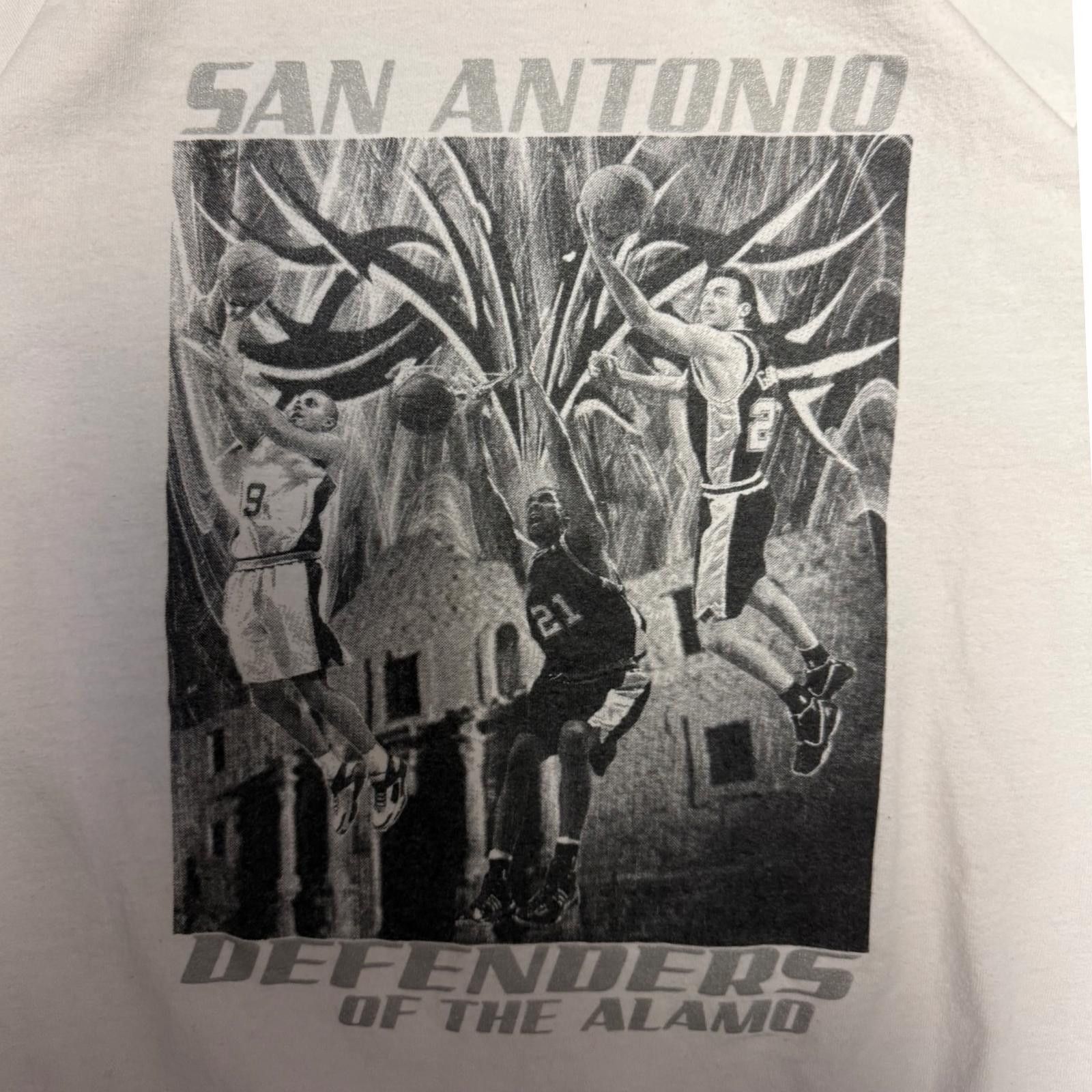 Jerzees San Antonio Spurs Defenders of the Alamo -- XL -- Size US XL / EU 56 / 4 - 2 Thumbnail