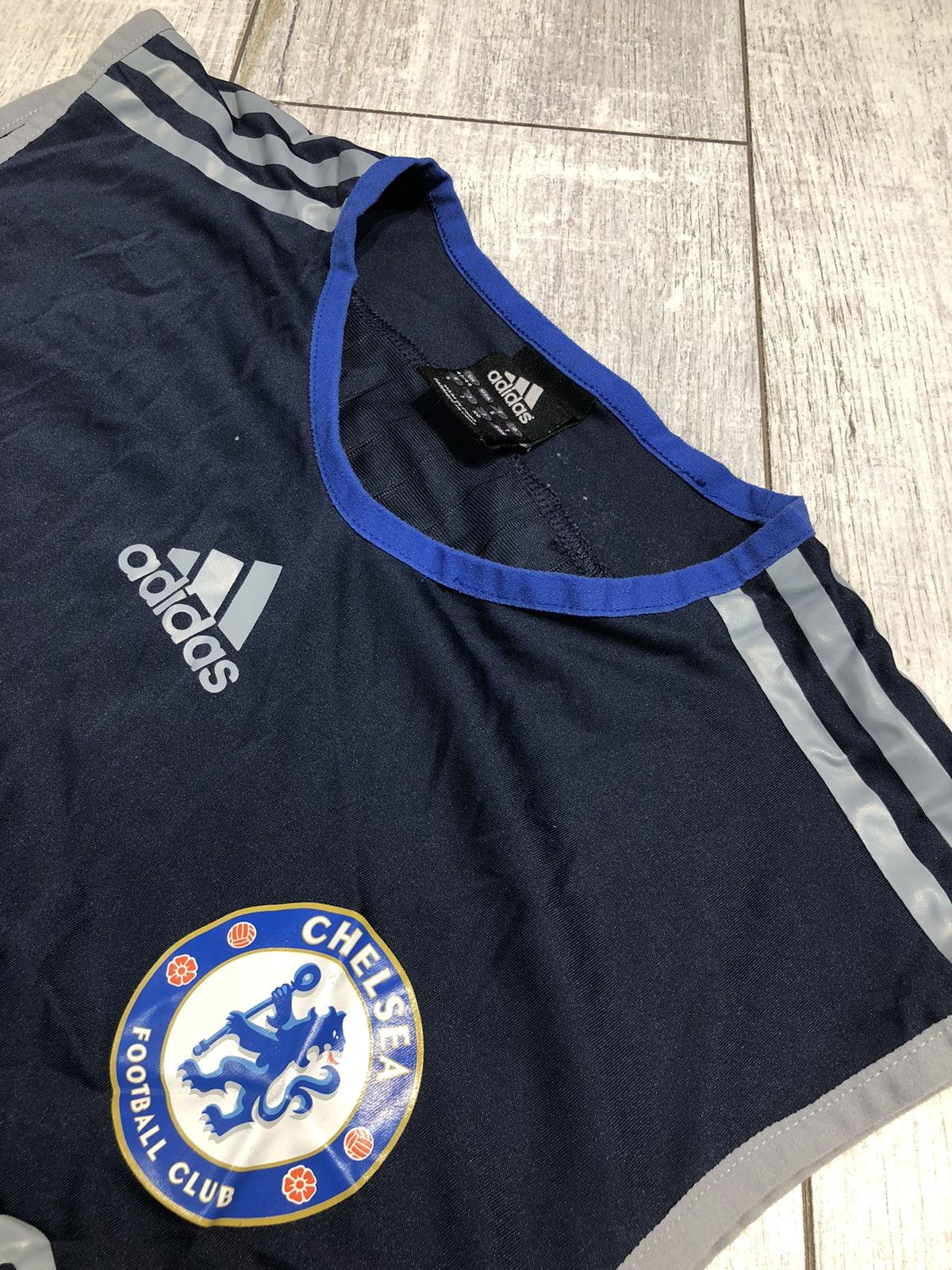 Chelsea Soccer Vintage jersey Soccer Chelsea 2006 training Size US L / EU 52-54 / 3 - 4 Thumbnail