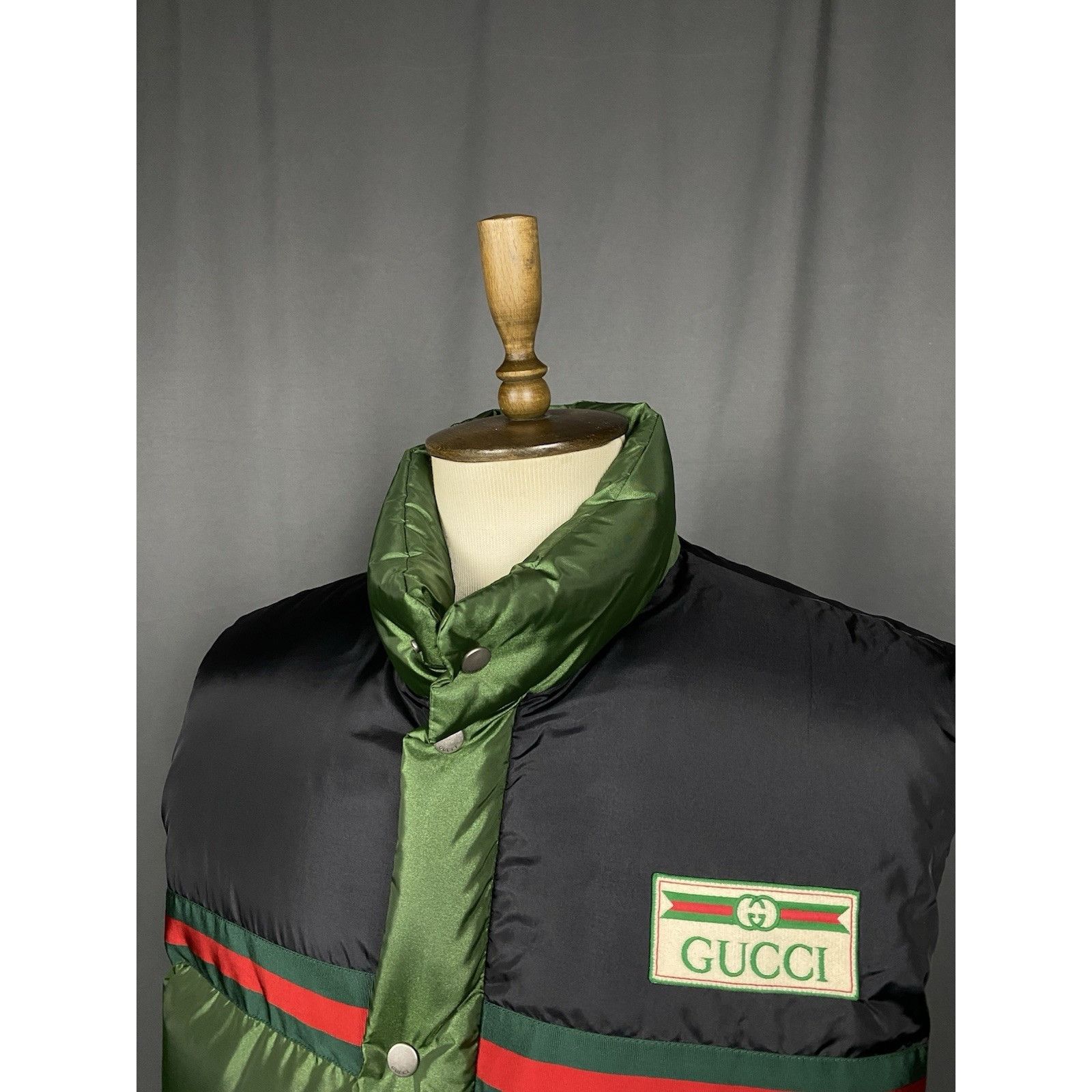 Gucci GUCCI Nylon Silk Satin Padded Men's Down Vest Size 52 698713 Size US L / EU 52-54 / 3 - 6 Thumbnail