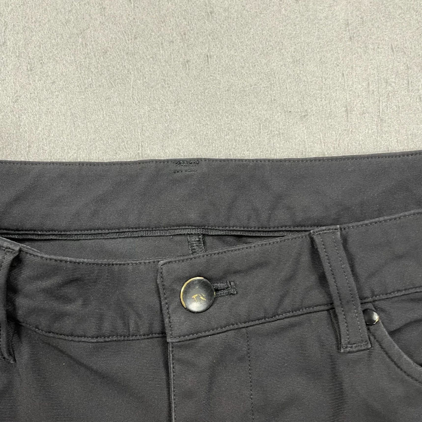 Lululemon Lululemon Pants Mens 34x30 Black Warpstreme Slim Casual Chino Button Preppy ABC Pants Mens 34 Black Warpstreme Sl im Casual Chino Button Preppy Size US 34 / EU 50 - 5 Thumbnail