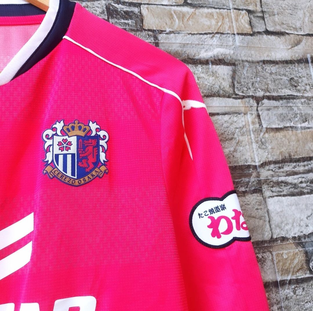 Puma 2016 CEREZO OSAKA HOME JERSEY Size US M / EU 48-50 / 2 - 9 Thumbnail