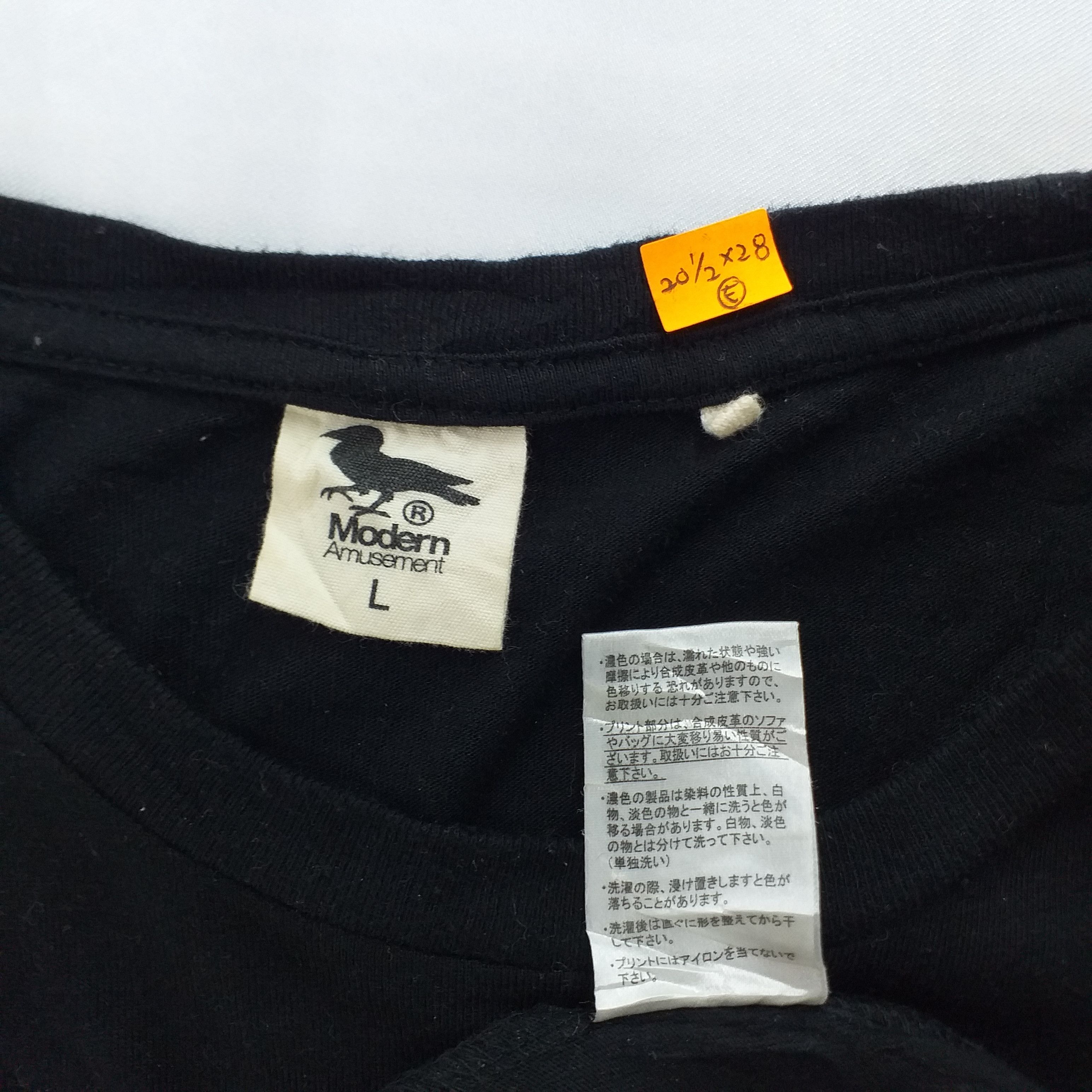 Japanese Brand Vintage Modern Amusement Big Logo Large T-Shirt -E013 Size US L / EU 52-54 / 3 - 3 Thumbnail