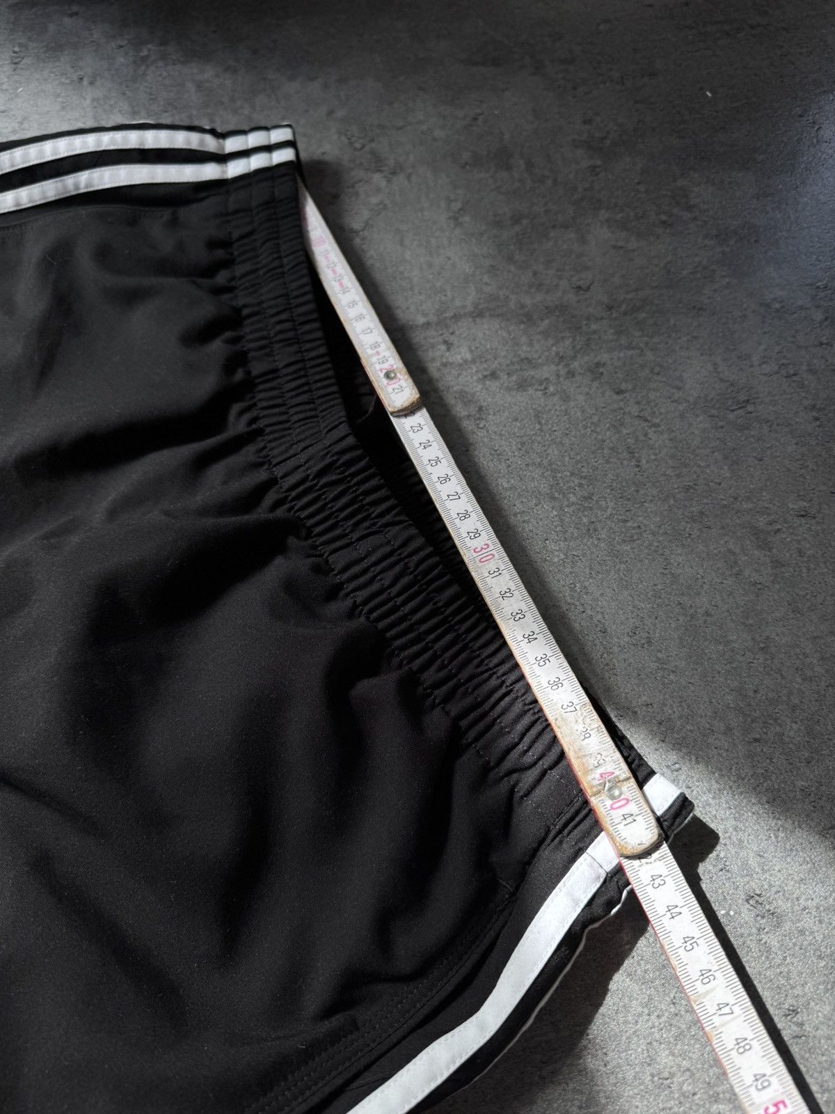 Adidas × Vintage Vintage Y2K Adidas Pinterest Shorts Streetwear 90s Size US 32 / EU 48 - 20 Thumbnail