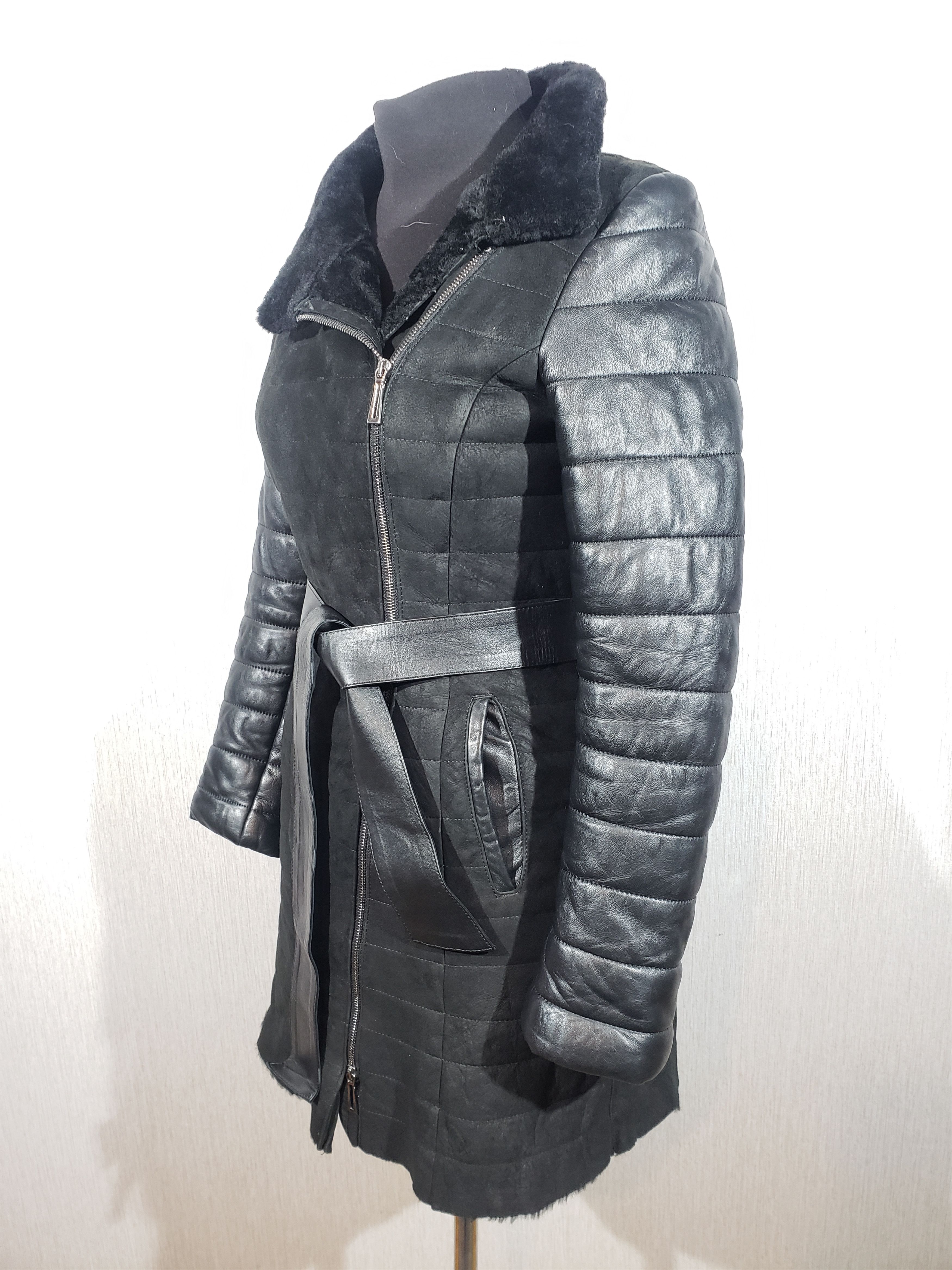 Other Stylish black sheepskin coat with leather sleeves. Size S / US 4 / IT 40 - 2 Thumbnail