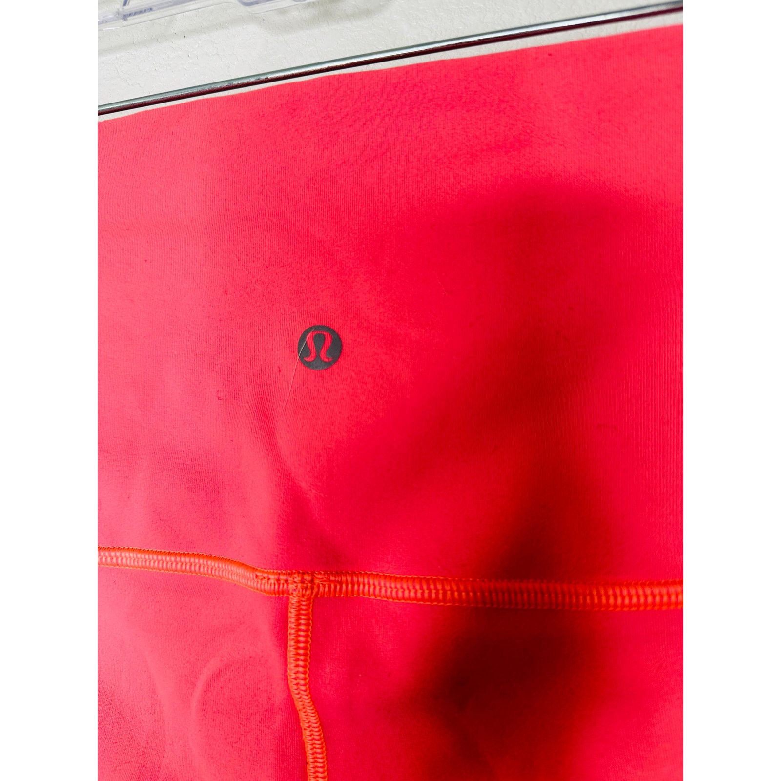 Lululemon Lululemon Peach Reversible Sweat Wicking Boogie Shorts 2 Size 26" / US 2 / IT 38 - 5 Thumbnail