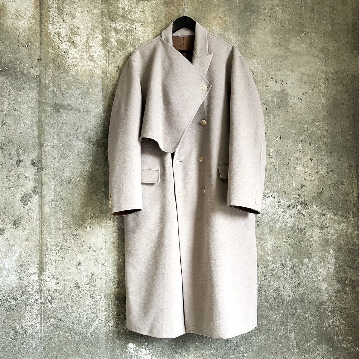 RUNWAY FW19 Cashmere Double Breasted Asymmetrical Flap Coat