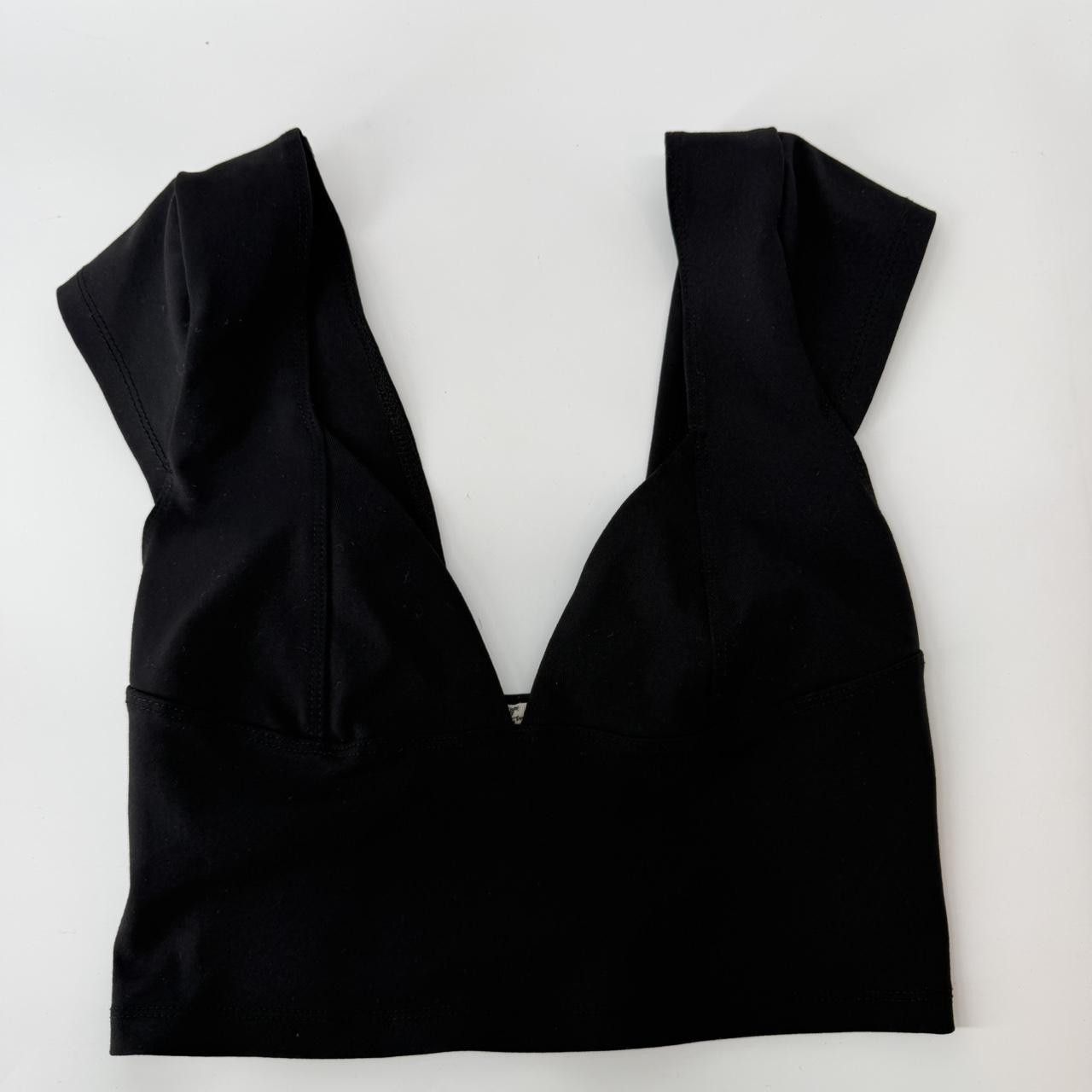 Free People Free People Black Pattern V-neck Crop Top XS Size XS / US 0-2 / IT 36-38 - 1 Thumbnail