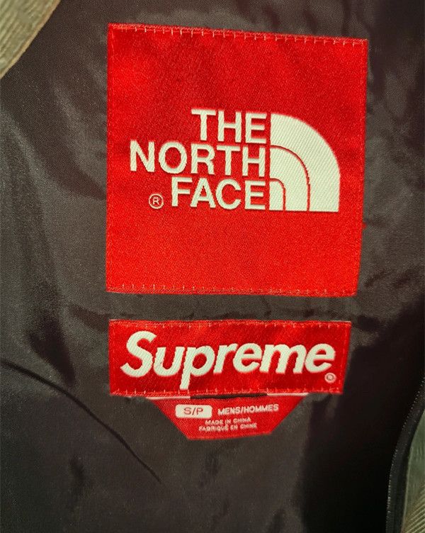 Supreme × The North Face Mountain jacket the North face x supreme Size US S / EU 44-46 / 1 - 5 Thumbnail