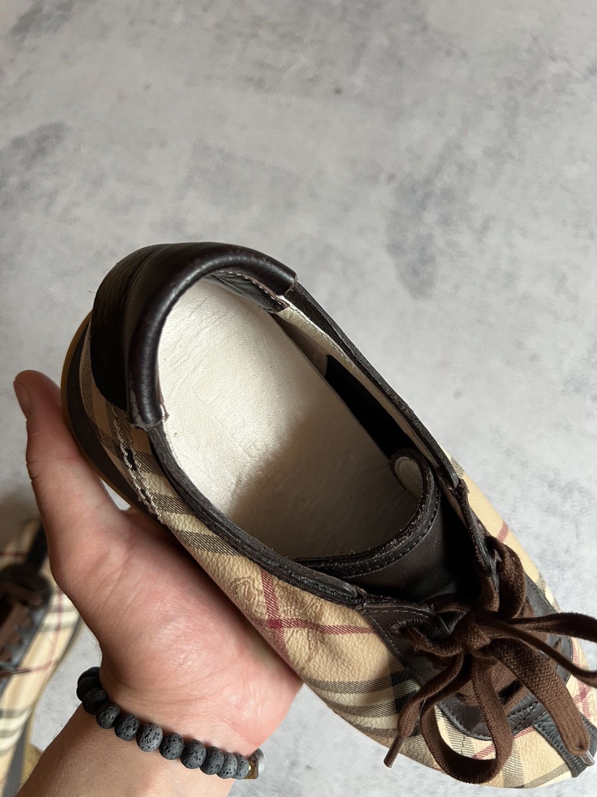 Burberry × Vintage BURBERRY NOVA CHECK CASUAL LEATHER SHOES SNEAKERS Size US 7 / EU 40 - 7 Thumbnail