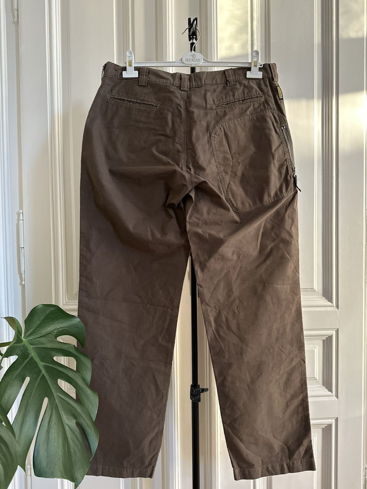 Armani Vintage Armani Jeans Collection Army Brown Baggy Cargo Pants Size US 36 / EU 52 - 2 Thumbnail