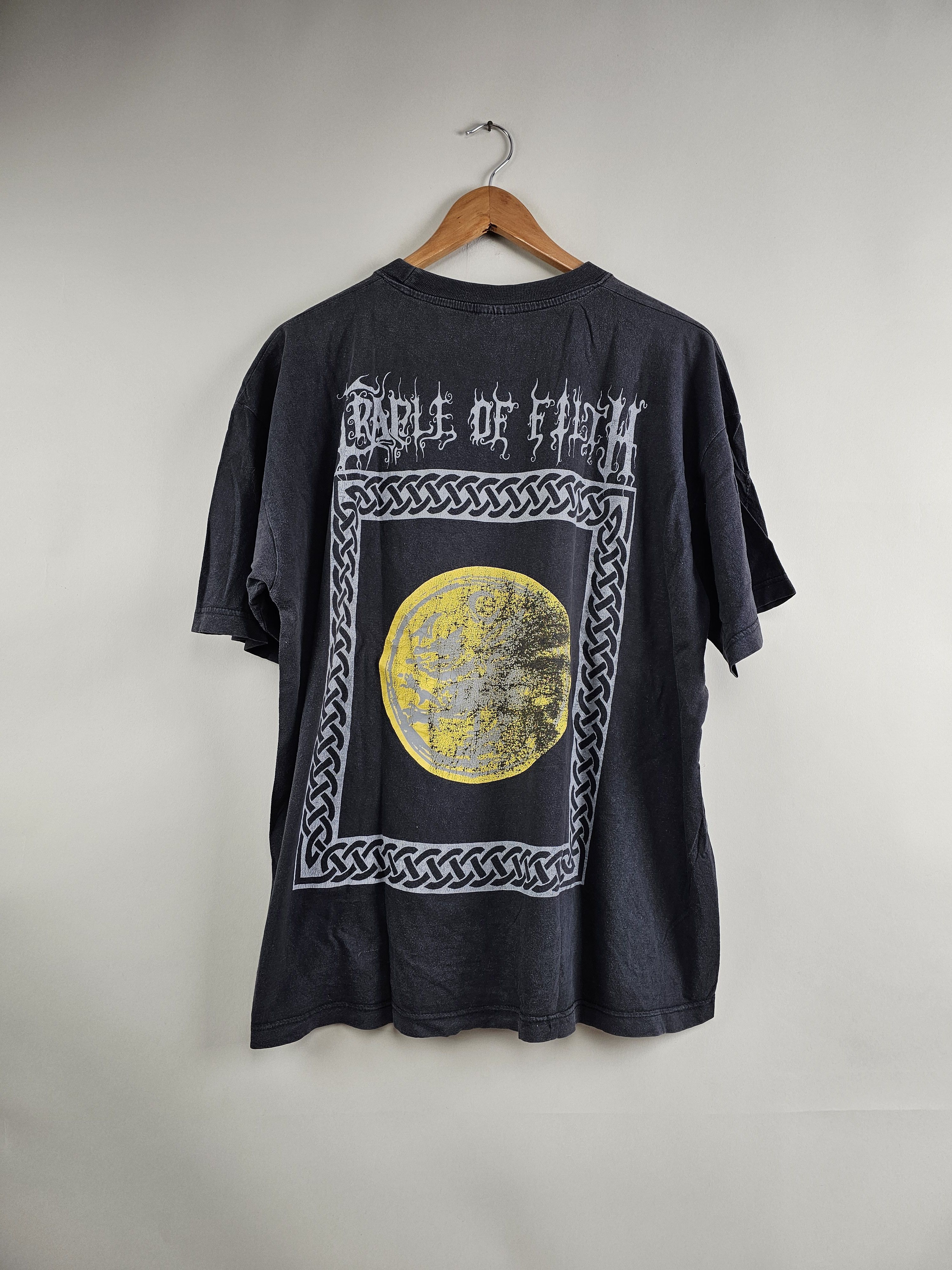 image of Band Tees x Rock Tees 90's Cradle Of Filth Dusk And Her Embrace XL 23" 27.5" in Black, Men's