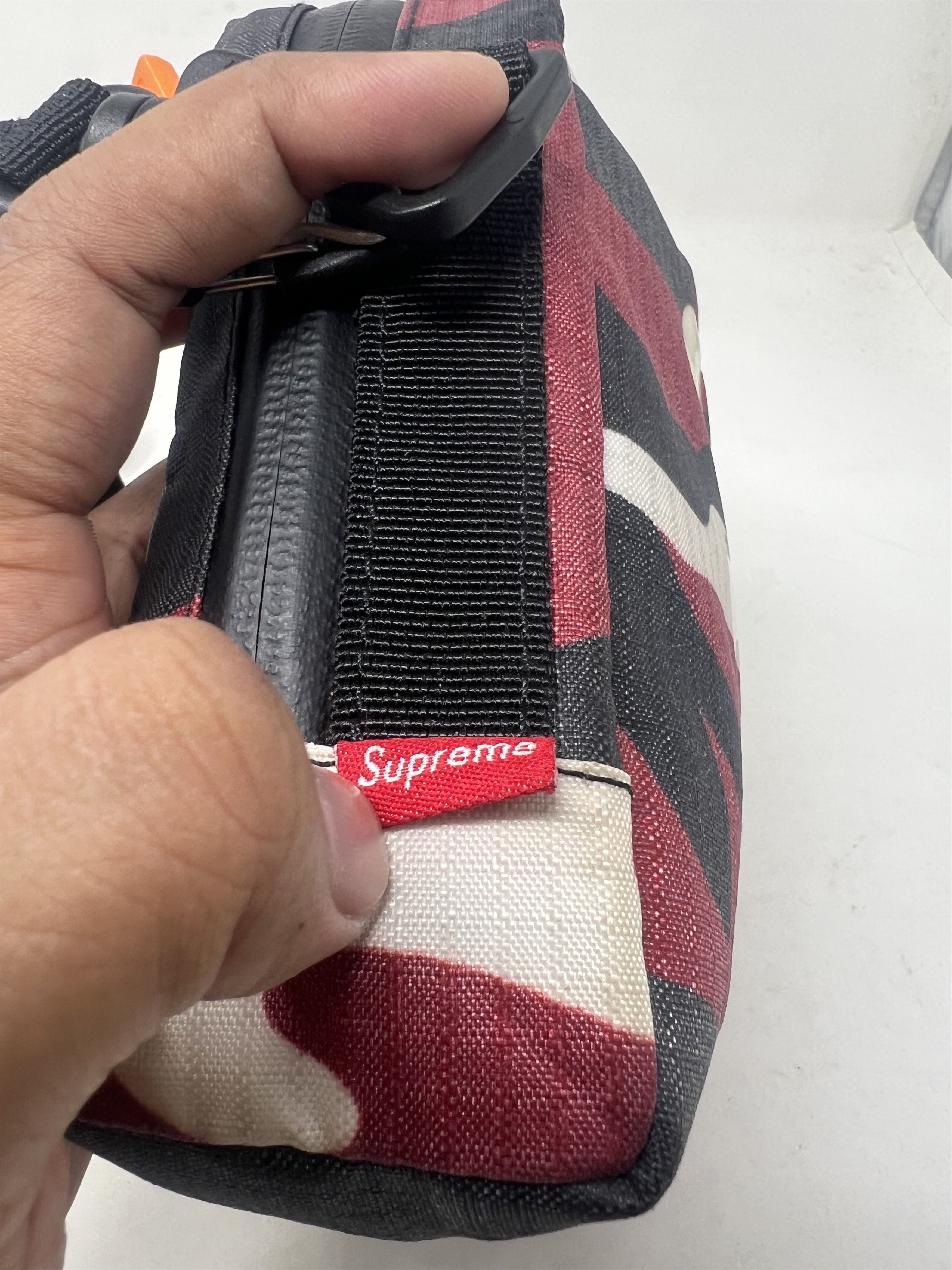 Supreme Supreme Neck Pouch Camo Size ONE SIZE - 11 Thumbnail