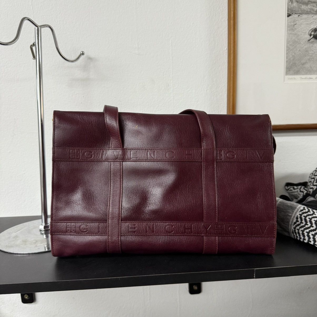 Givenchy Authentic Vintage Givenchy Leather Mahogany Red Handbag Size ONE SIZE - 11 Thumbnail