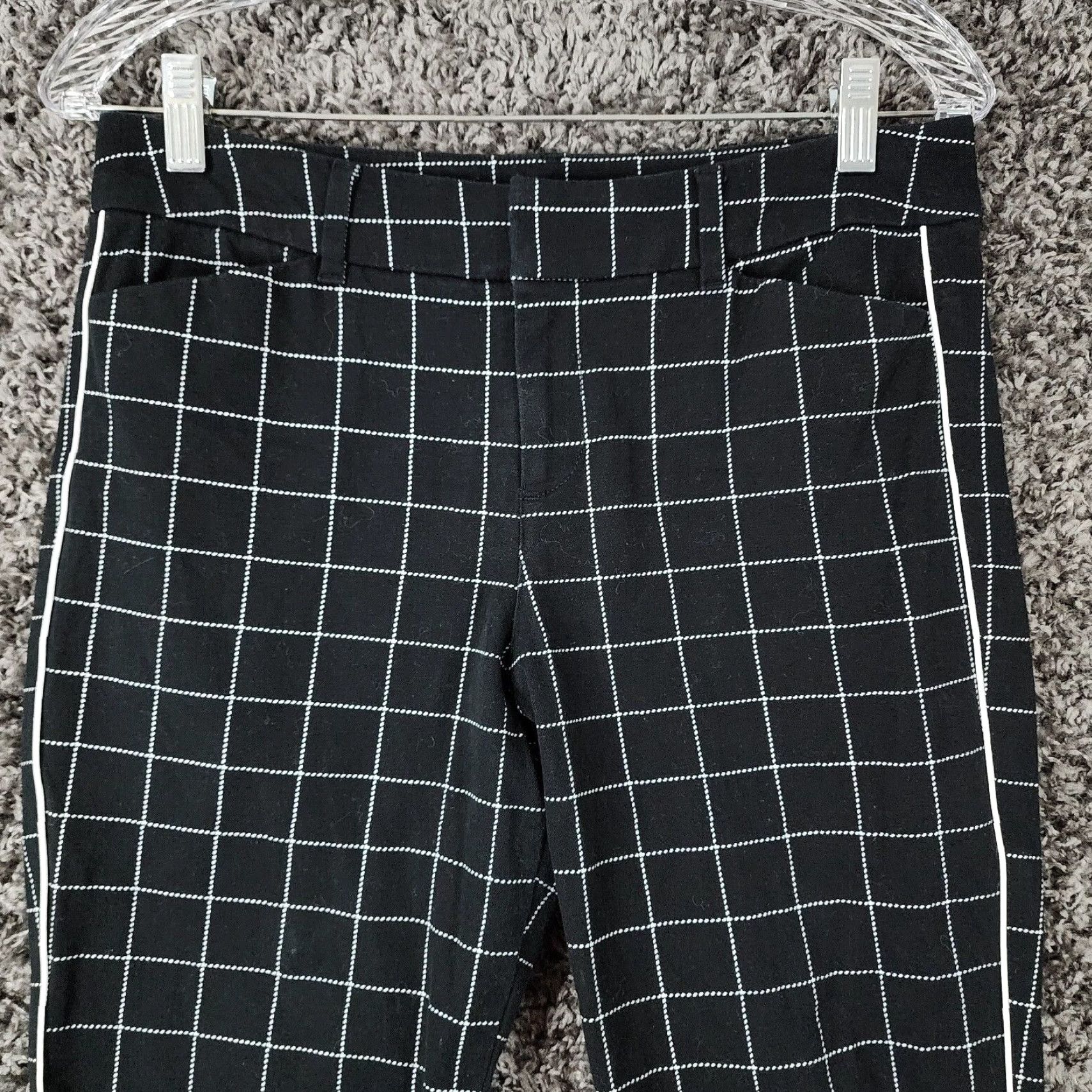 Old Navy Old Navy Pants Adult Size 6 Black Stretch Ankle Pixie Dress Womens Size 28" / US 6 / IT 42 - 2 Thumbnail