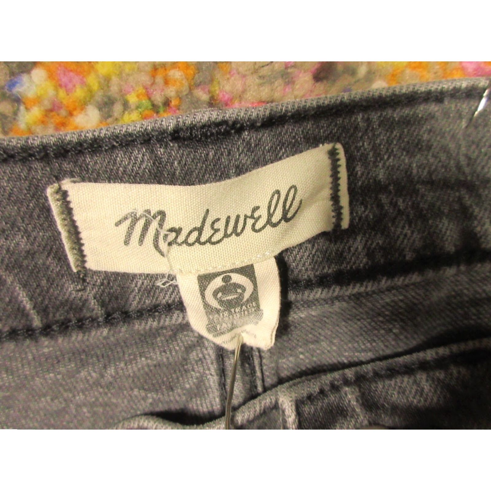 Madewell Madewell Jeans Womens 29x28 Black Stretch Den im High Rise Tapered Distressed Pockets Relaxed Regular Size Type: Regular Women Size 26" / US 2 / IT 38 - 3 Thumbnail