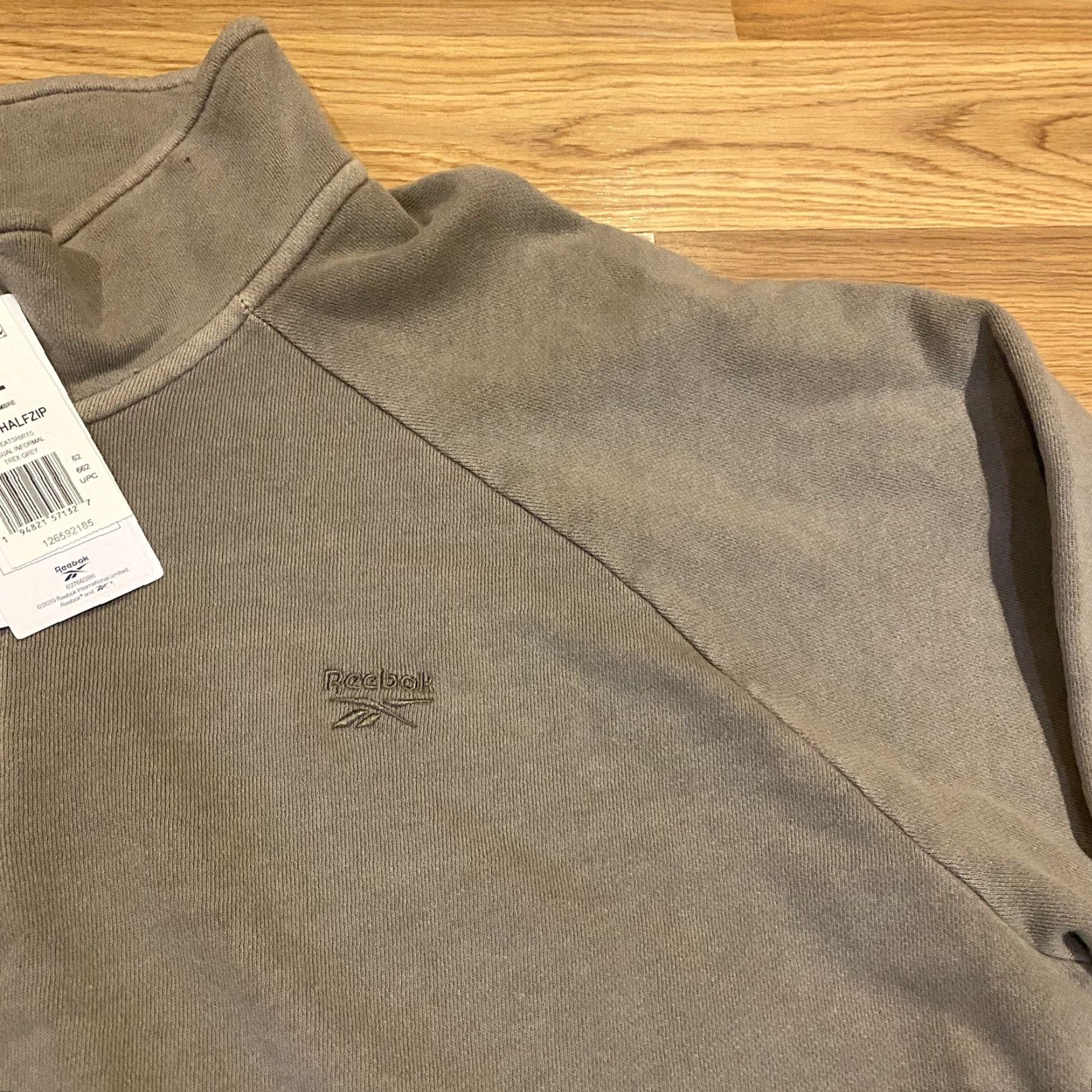Reebok **NWT Reebok 2XL Men’s Brown 1/4 Zip Pullover Sweatshirt** User: NWT Reebok 2XL Men’s 1/4 Zip Brown Pullover Sweatshirt Size US XXL / EU 58 / 5 - 3 Thumbnail