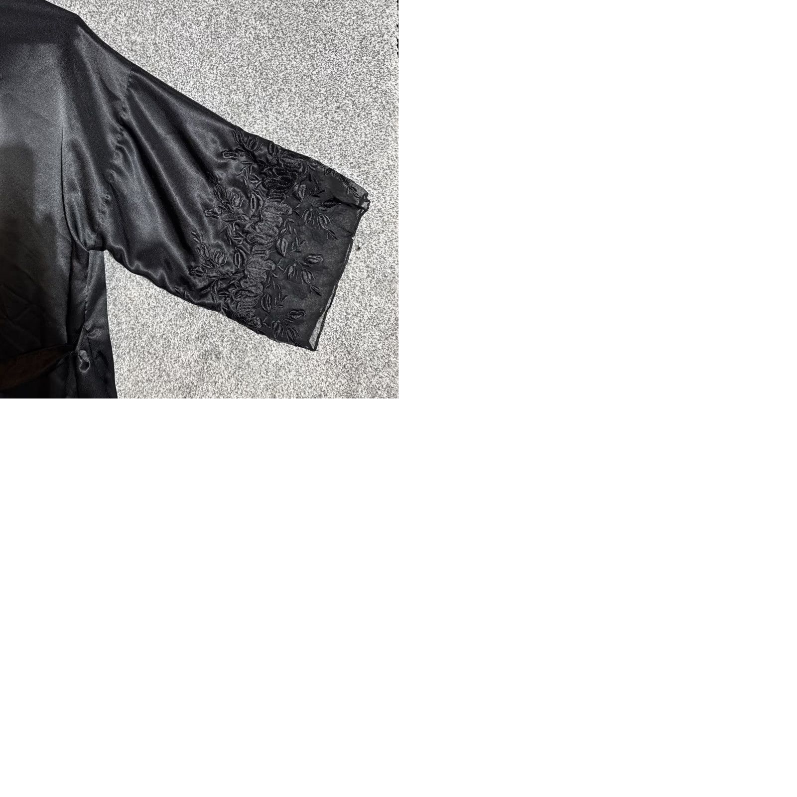 Vintage VINTAGE Dentelle Robe Kimono 80s Satin Black Embroidered Long Sleeve Belted USA Women Medium Size ONE SIZE - 9 Thumbnail
