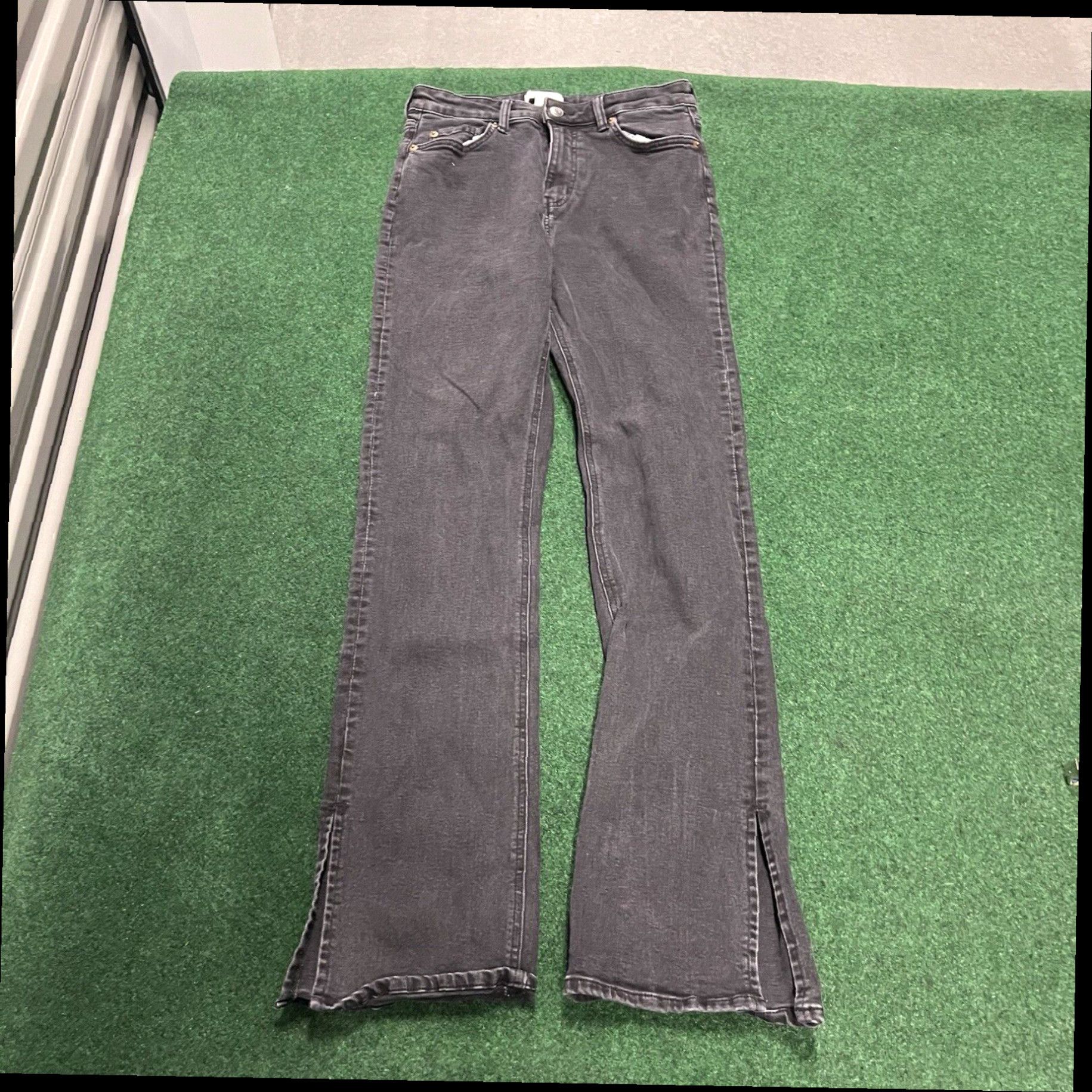 H&M H&M jeans womens size 10 regular skinny black mid rise stretch Size 32" / US 10 / IT 46 - 1 Thumbnail