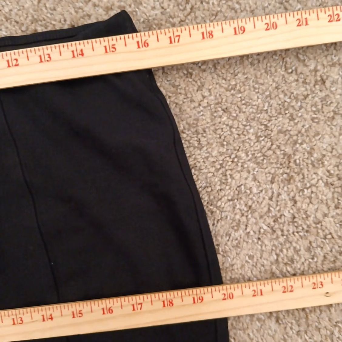 Old Navy Old Navy Pants Womens XL Black Skinny High Rise Pull On 32x25 Crop Ankle Clothing Women’s Slim Stretch Nylon Rayon Spandex Size 40" / US 18 - 3 Thumbnail