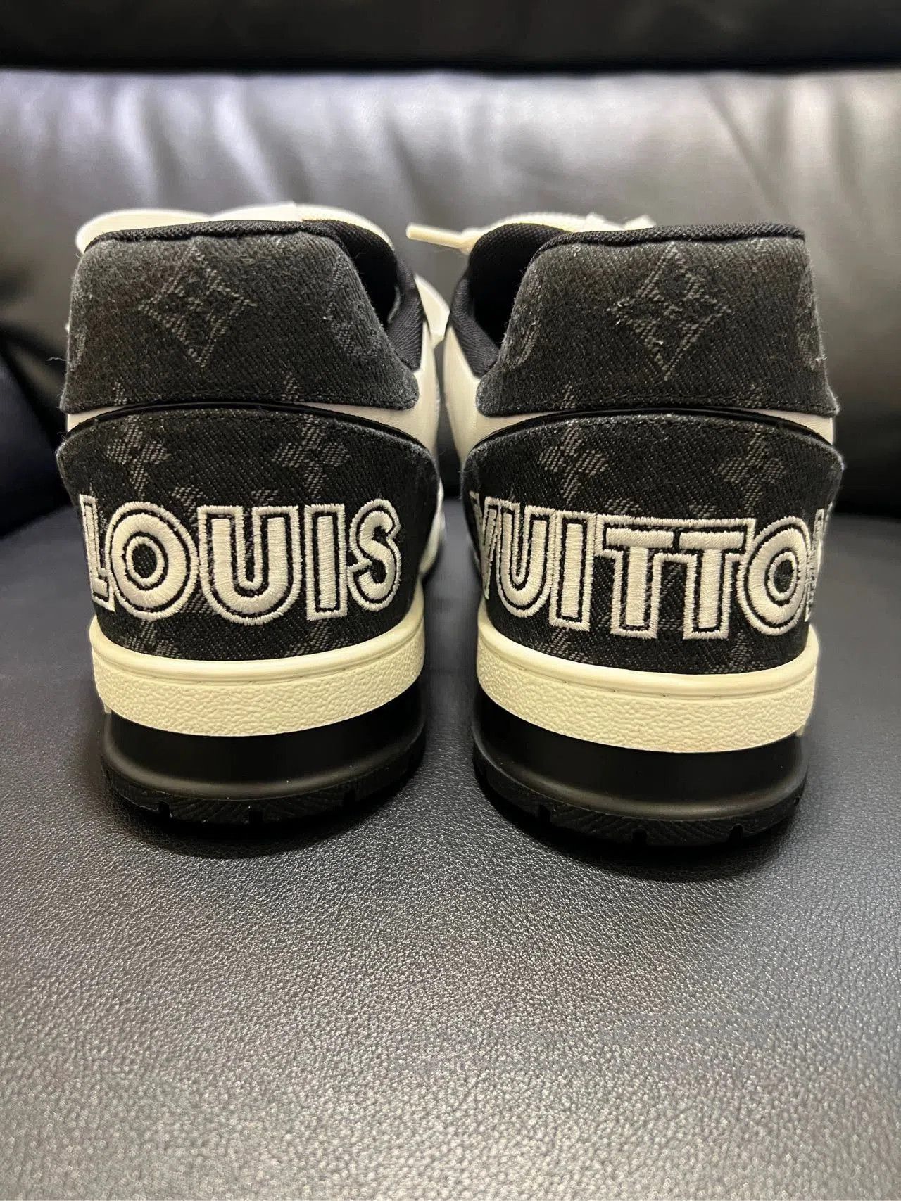 Louis Vuitton Louis Vuitton Trainer Black White. Size US 8 / EU 41 - 3 Thumbnail