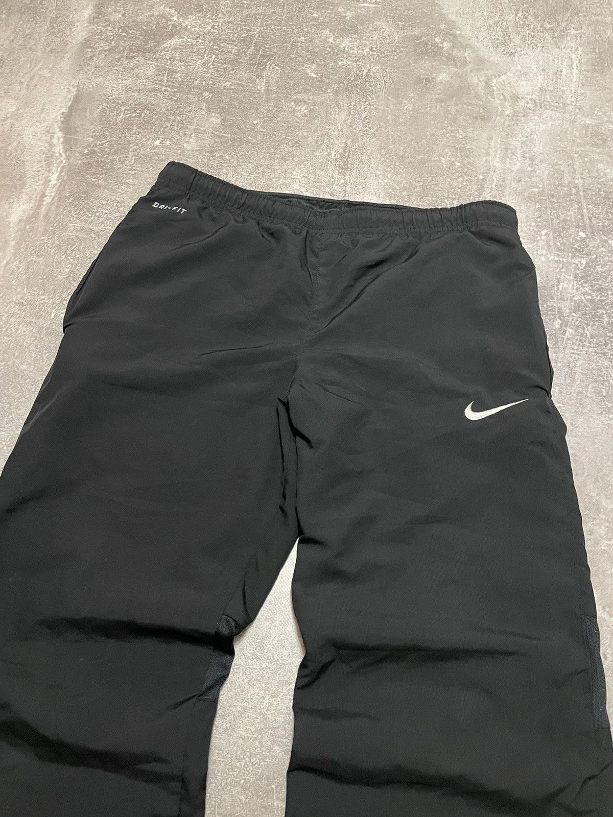 Nike Vintage Nike Parachute Black Nylon Track Pants Drill Size US 30 / EU 46 - 6 Thumbnail