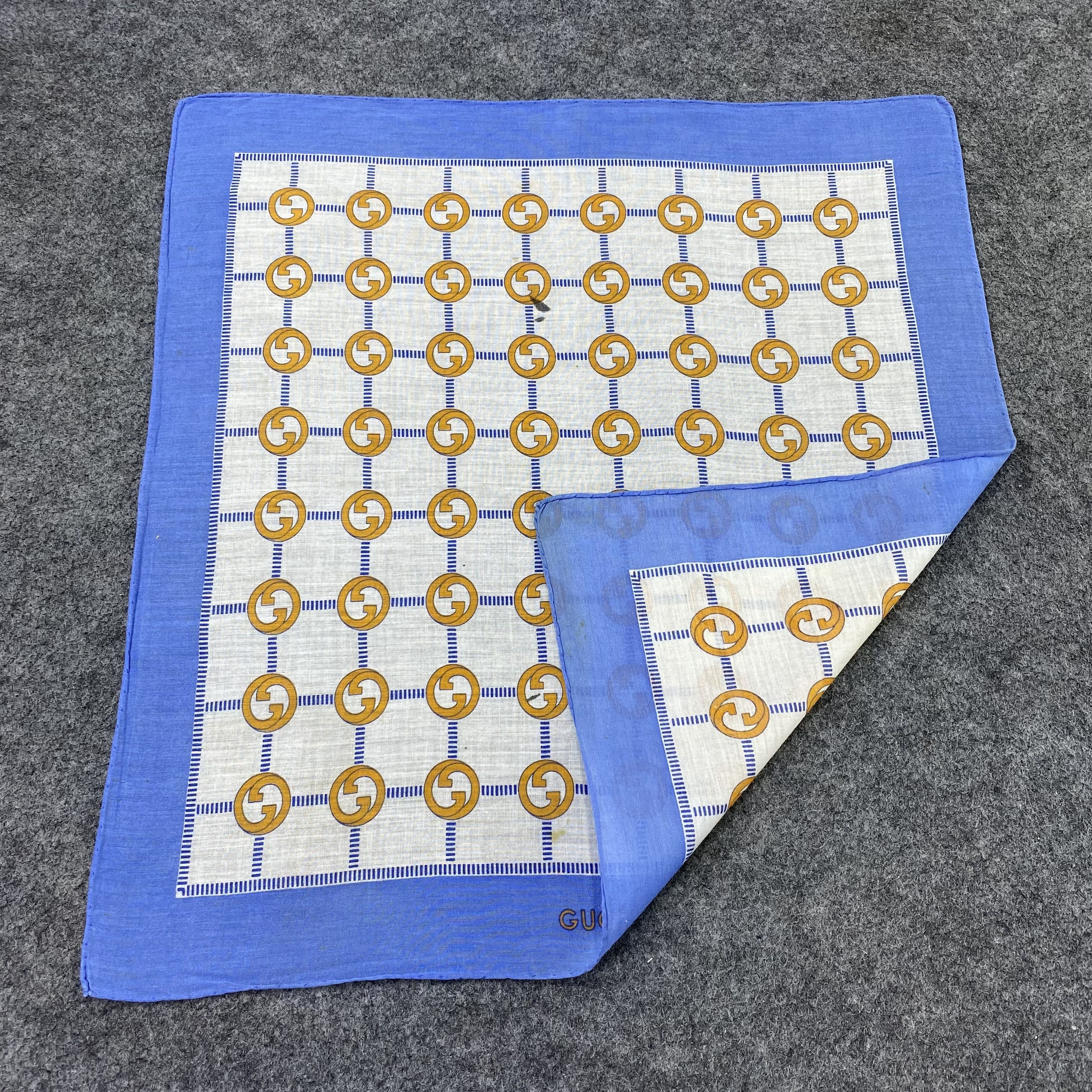 Vintage Gucci Handkerchief Neckerchief Bandana-B1830 Size ONE SIZE - 4 Thumbnail
