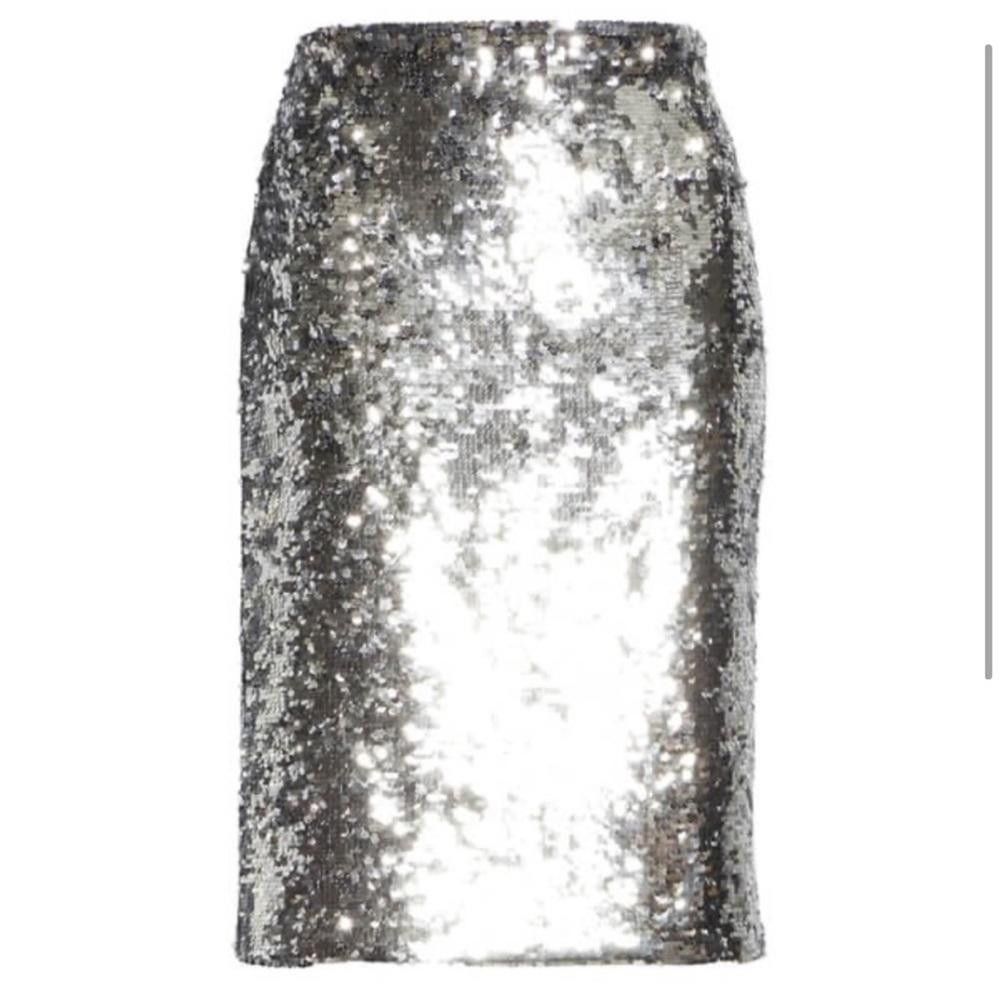 Designer Alice + Olivia Ramos Silver Sequin Sexy Pencil Skirt Size 4 Size 27" / US 4 / IT 40 - 3 Thumbnail