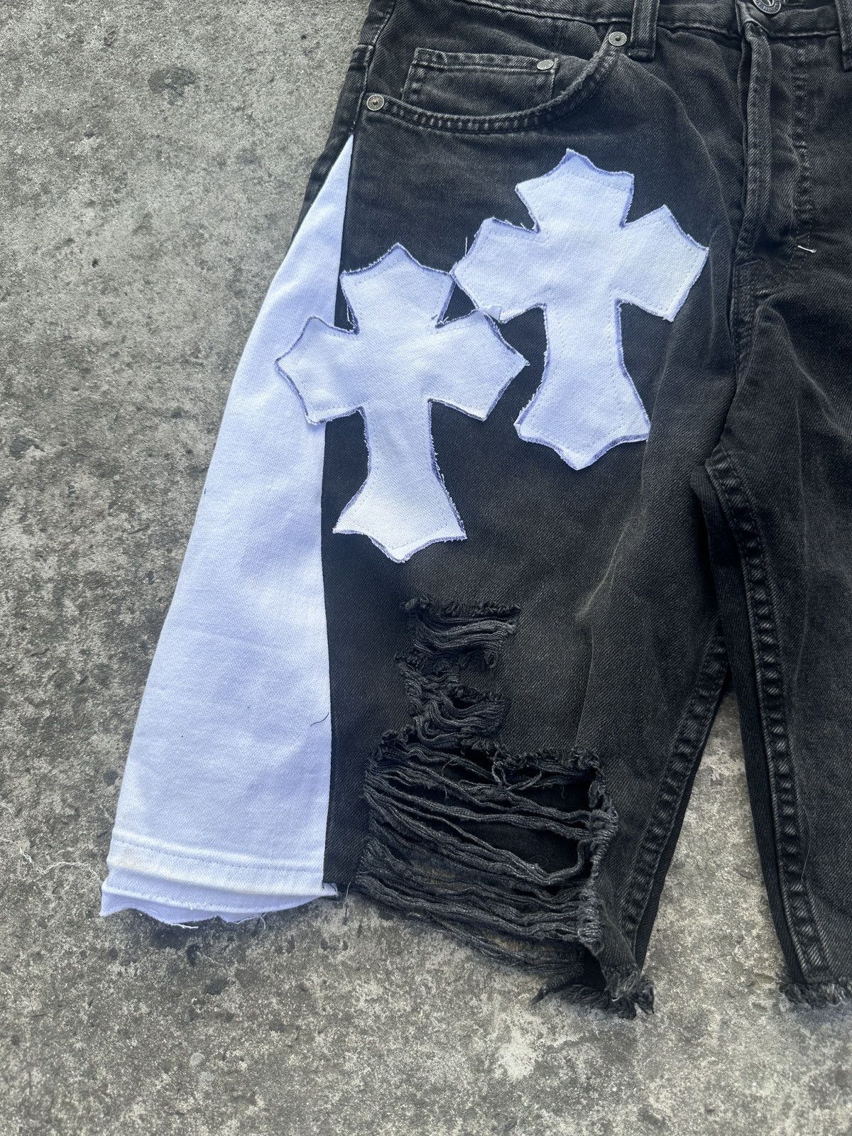 Designer Y2K Vintage Cross Shorts Rare Streetwear Casual M Custom USA Size US 32 / EU 48 - 2 Thumbnail