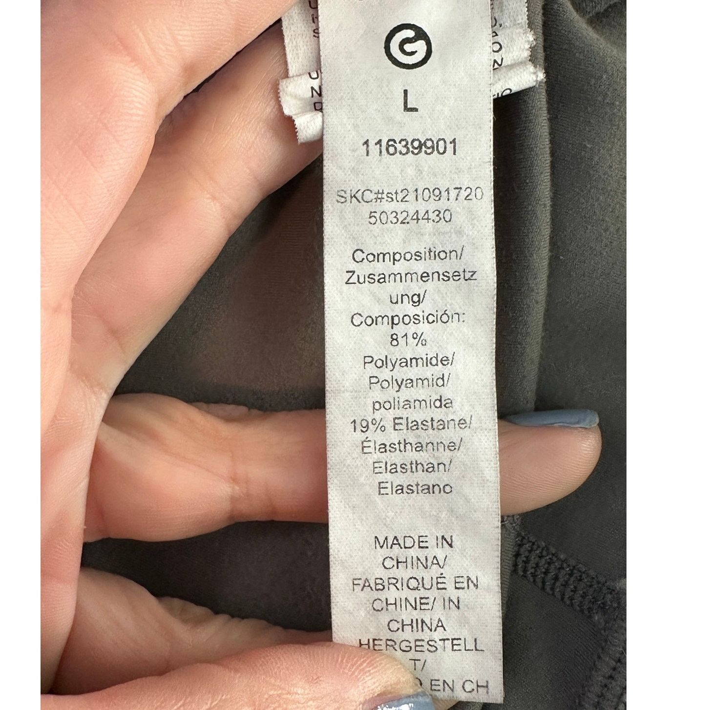 Shein Shein gray long sleeves full zip athletic jacket size Large Size S / US 4 / IT 40 - 3 Thumbnail