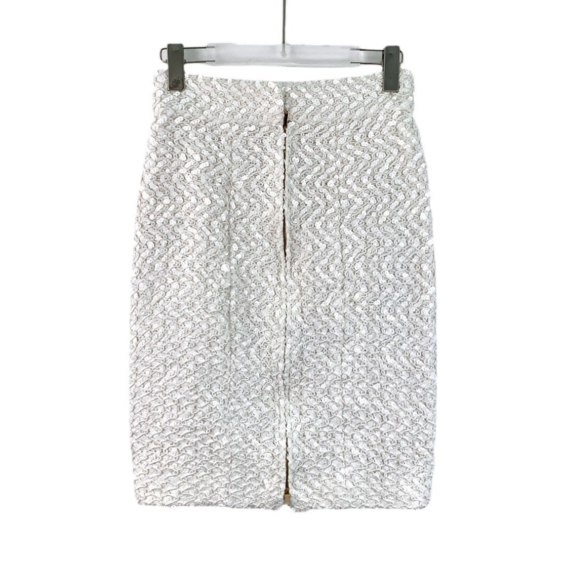 Chanel Chanel White Sequin Embroidered Cotton Casual Halter Dress Size 26" / US 2 / IT 38 - 2 Thumbnail