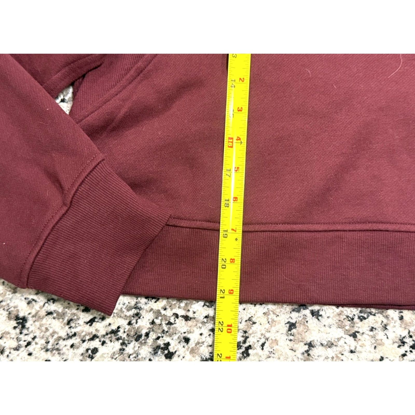 Lululemon Lululemon Scuba Sweatshirt Burgundy M/L Women Pullover Crew Neck Oversized Logo Sequin? Size M / US 6-8 / IT 42-44 - 4 Thumbnail