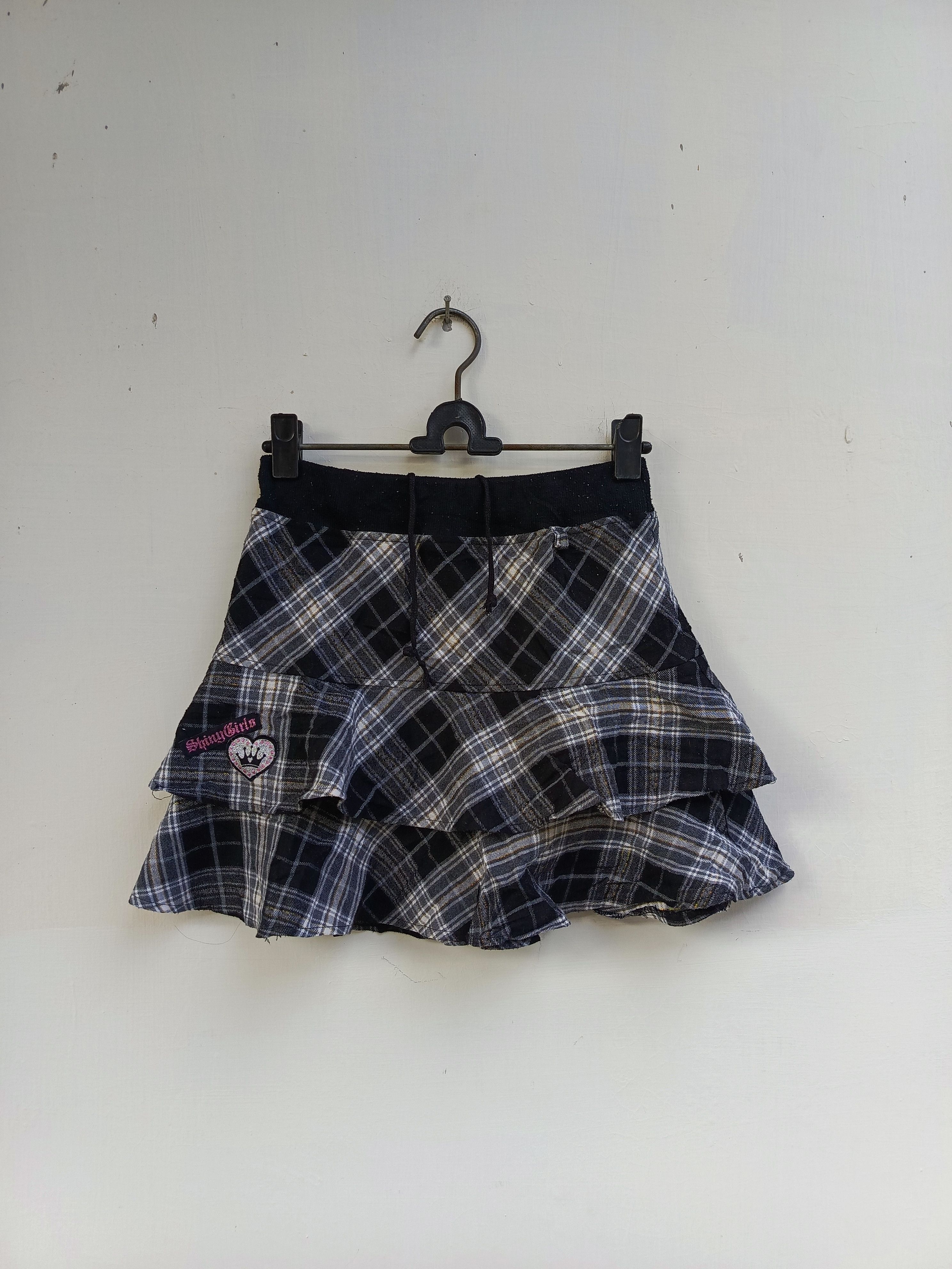 Japanese Brand Shiny girls plaid skirt avantgarde Size 25" / US 0 / IT 36 - 1 Thumbnail