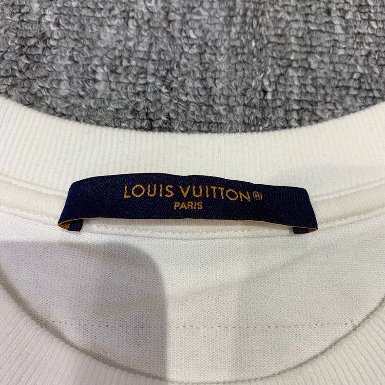 Louis Vuitton LOUIS VUITTON White Rainbow Letter Short Sleeve Size US XS / EU 42 / 0 - 5 Thumbnail