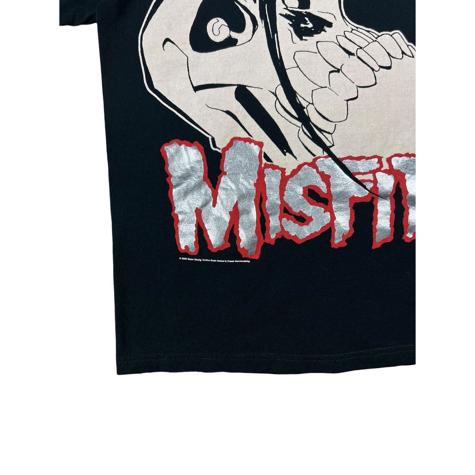 Band Tees × Misfits × Vintage Vintage 2005 Misfits skull fiend club tour band tee (S) Size US S / EU 44-46 / 1 - 3 Thumbnail