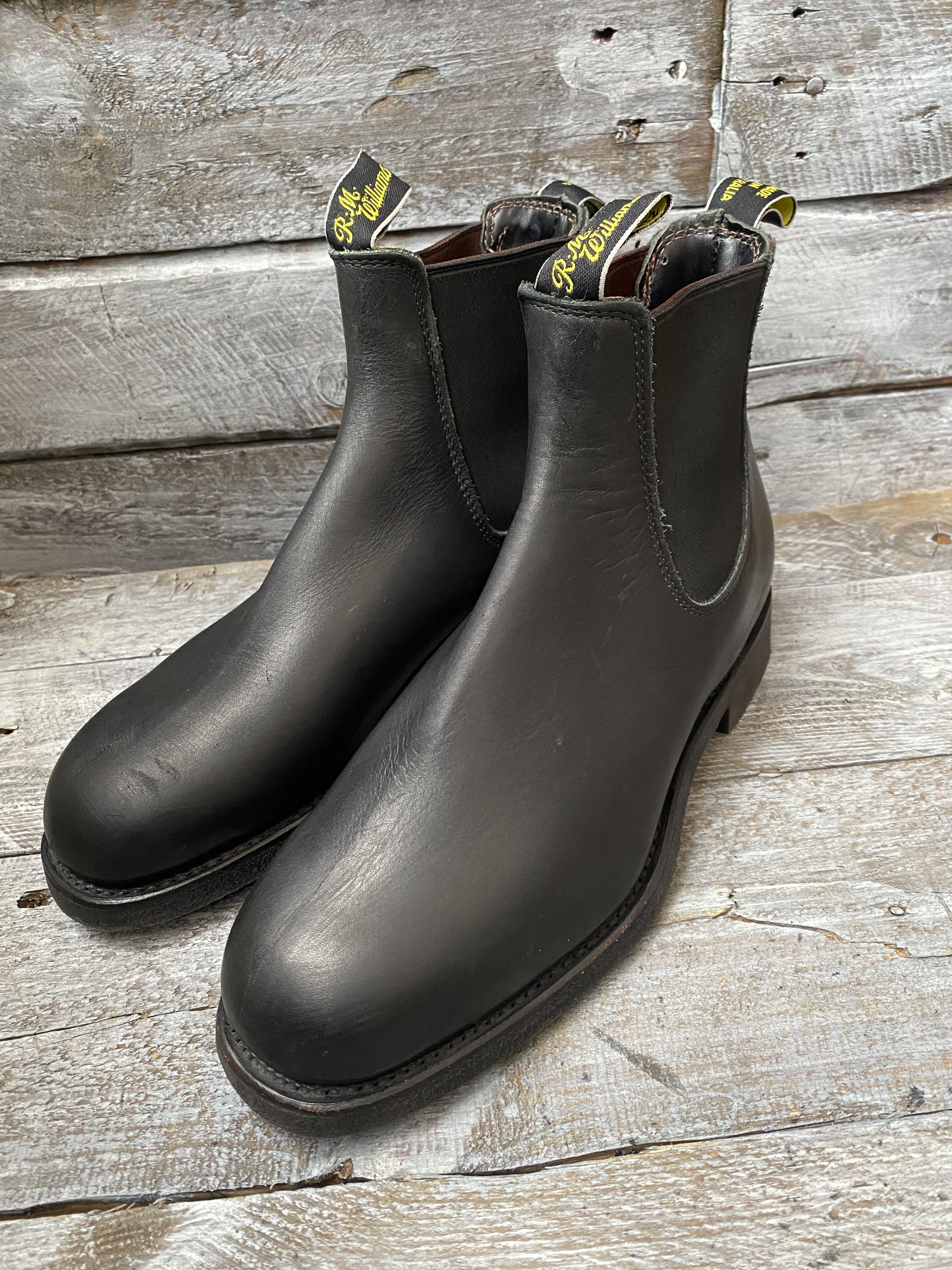 R.M. Williams R.m williams chelsea black leather boots uk 6.5H Size US 6.5 / EU 39-40 - 1 Thumbnail