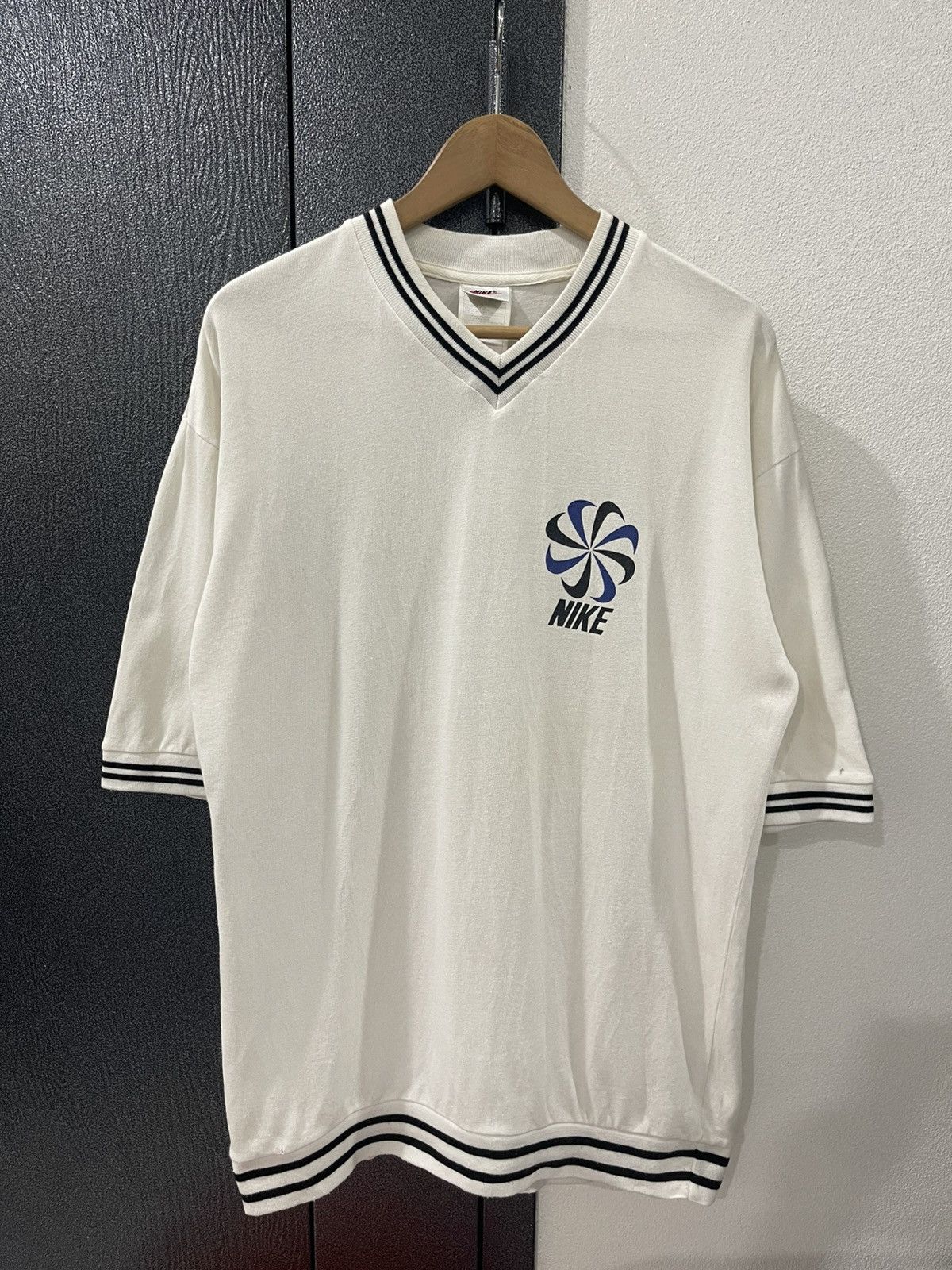 Nike Vintage Nike Pinwheel V-neck Sweatshirt Size US XL / EU 56 / 4 - 2 Thumbnail