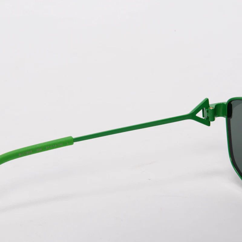 Bottega Veneta o1n1vont0924 Size: OS / Turn Square Sunglasses in Green Size ONE SIZE - 5 Thumbnail