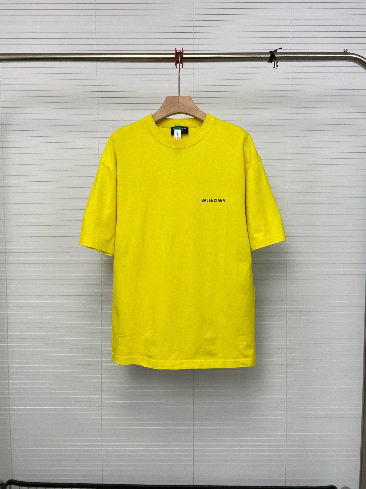 Balenciaga Balenciaga FW21 Logo print retro plain short sleeved shirt Size US XS / EU 42 / 0 - 1 Thumbnail