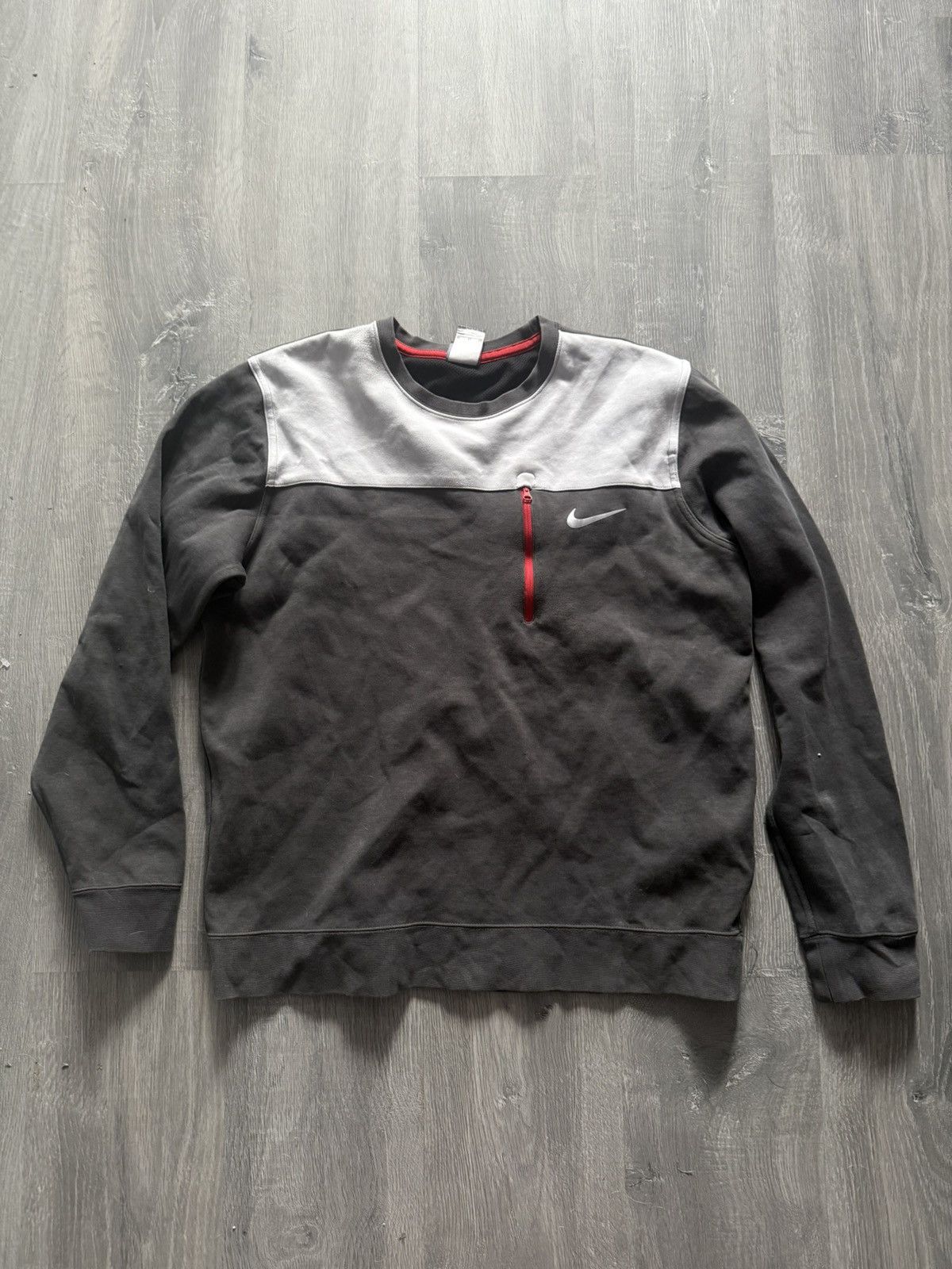 Nike Vintage Nike sweatshirt Size XL grey red Size US XL / EU 56 / 4 - 1 Thumbnail
